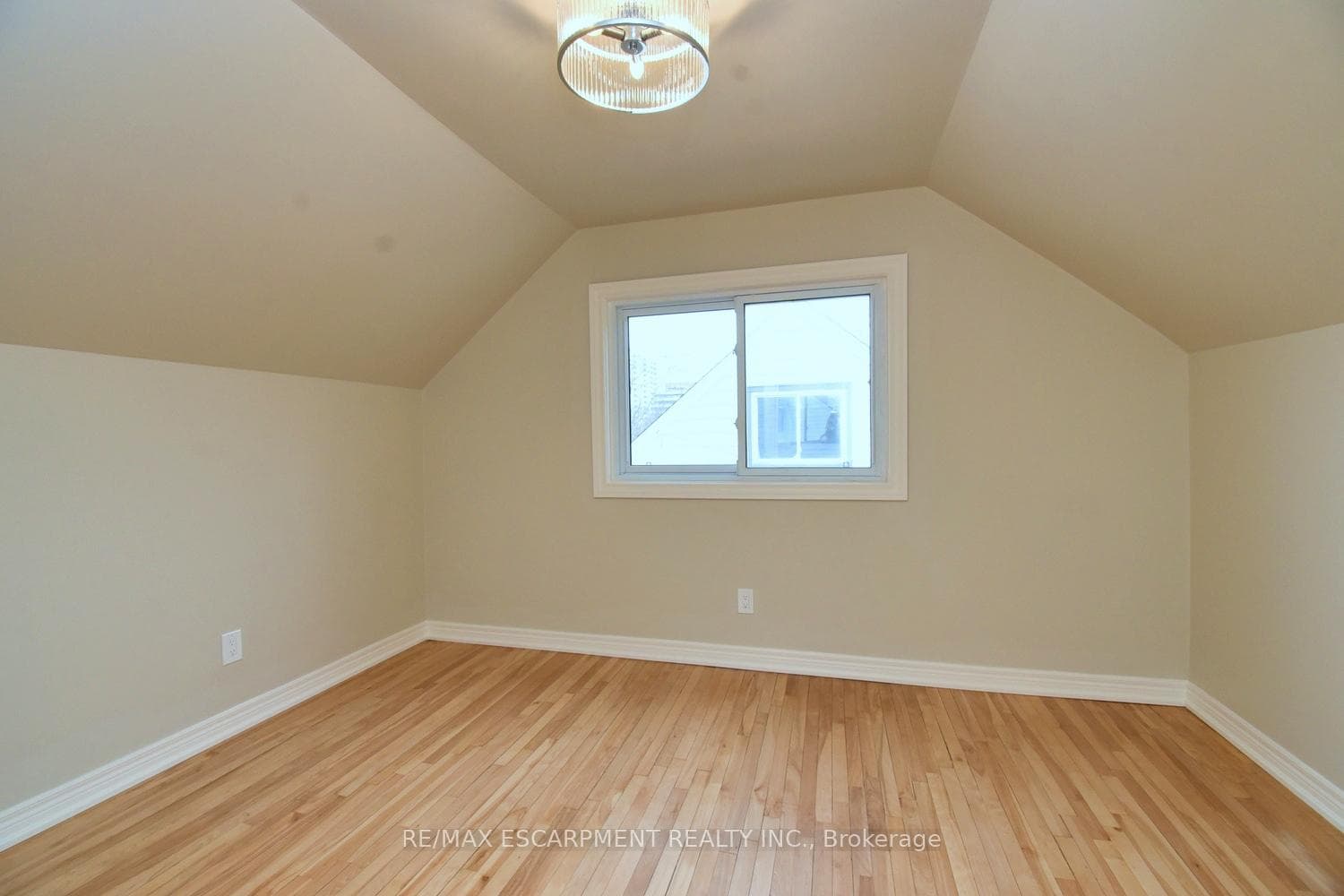 180 Adair Avenue photo 20