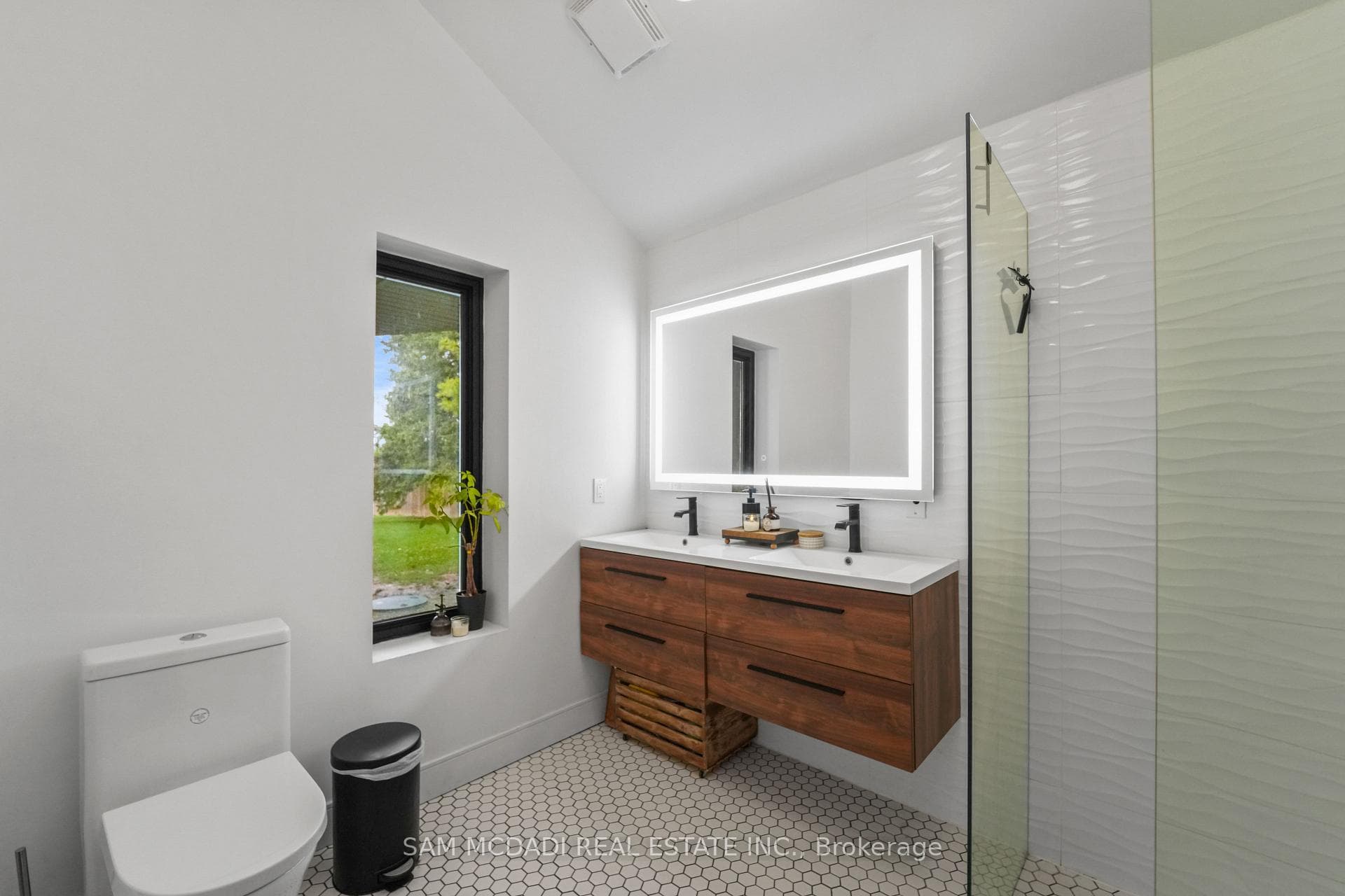 477 Fairview Street photo 24