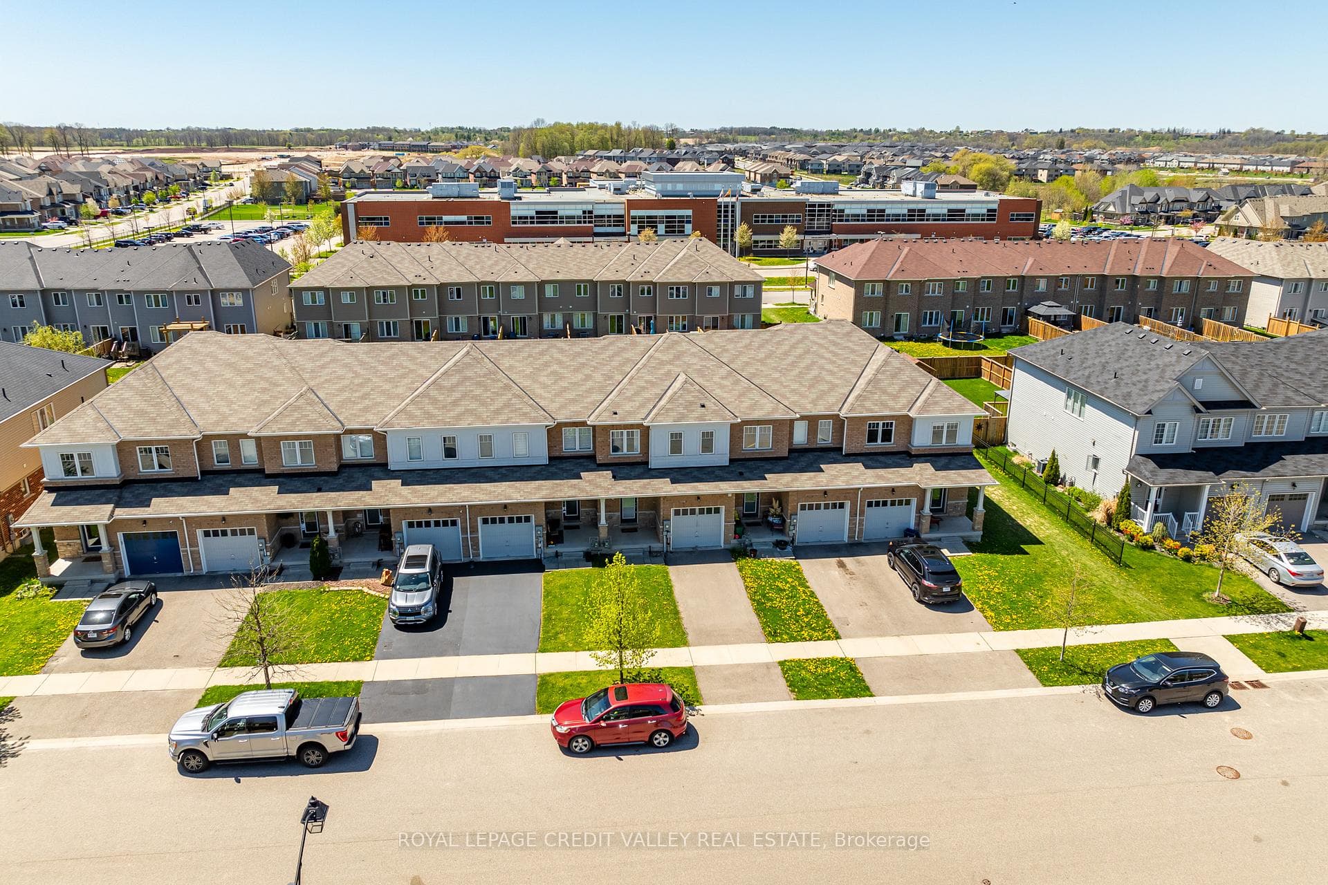 260 Powell Road photo 6