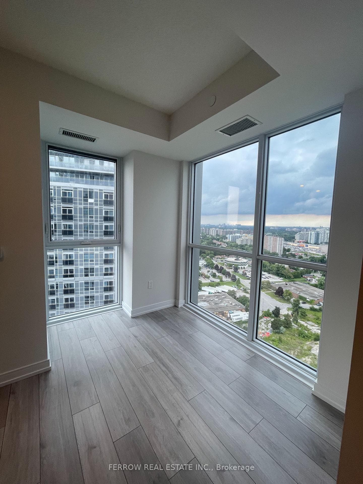 225 Village Green Square Unit 2803 photo 7