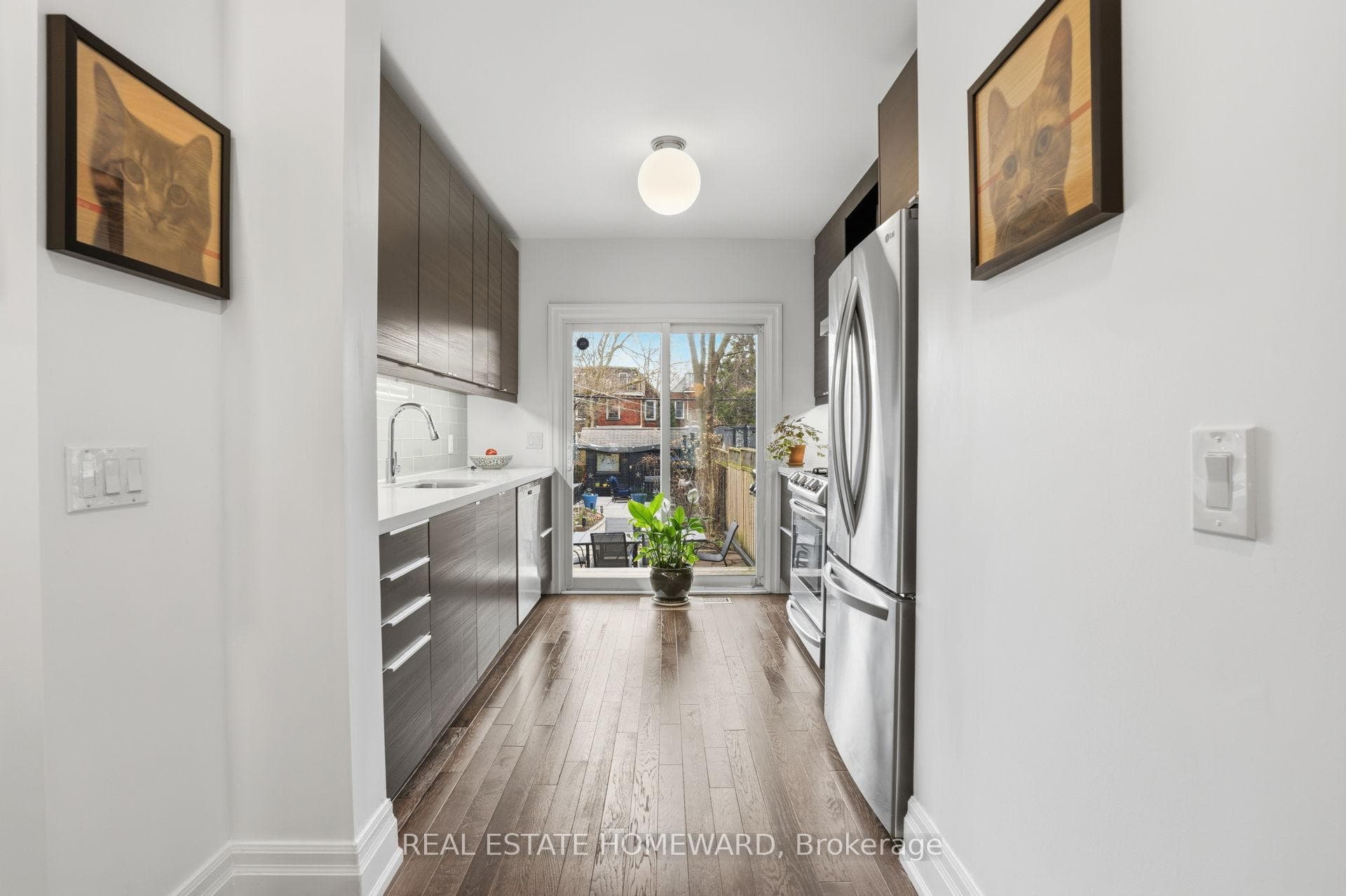 111 Withrow Avenue photo 15