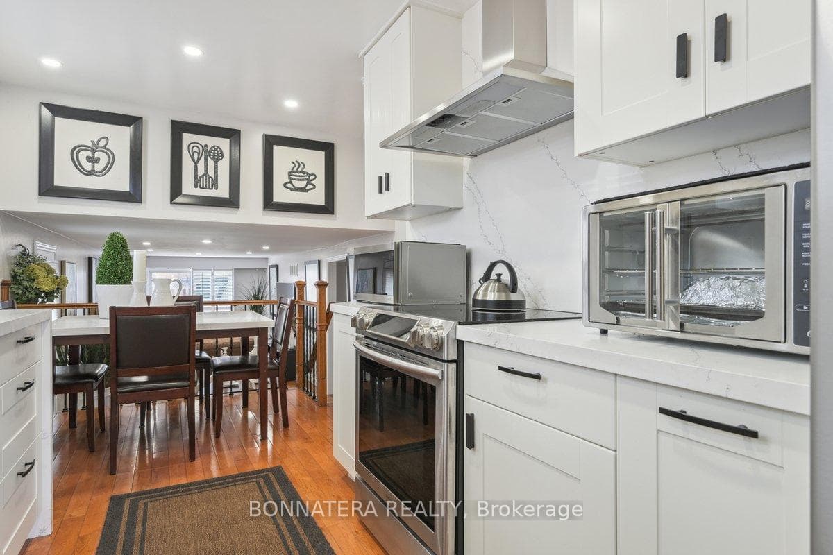 2412 Barcella Crescent photo 11