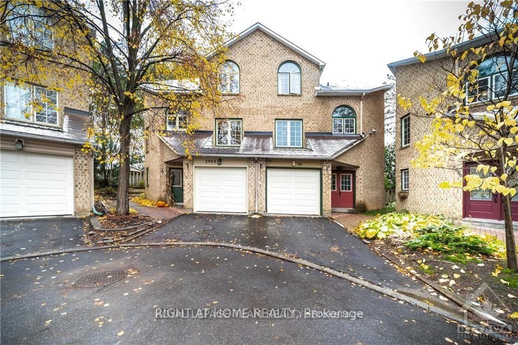 2982 Richmond Road photo 1
