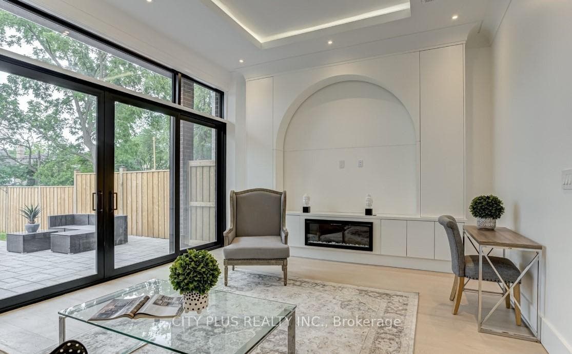 119 Glengrove Avenue photo 6