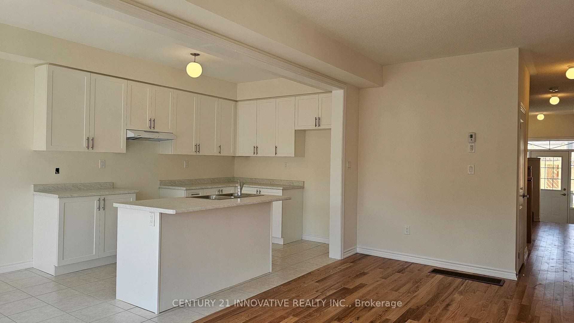 1141 Azalea Avenue photo 5