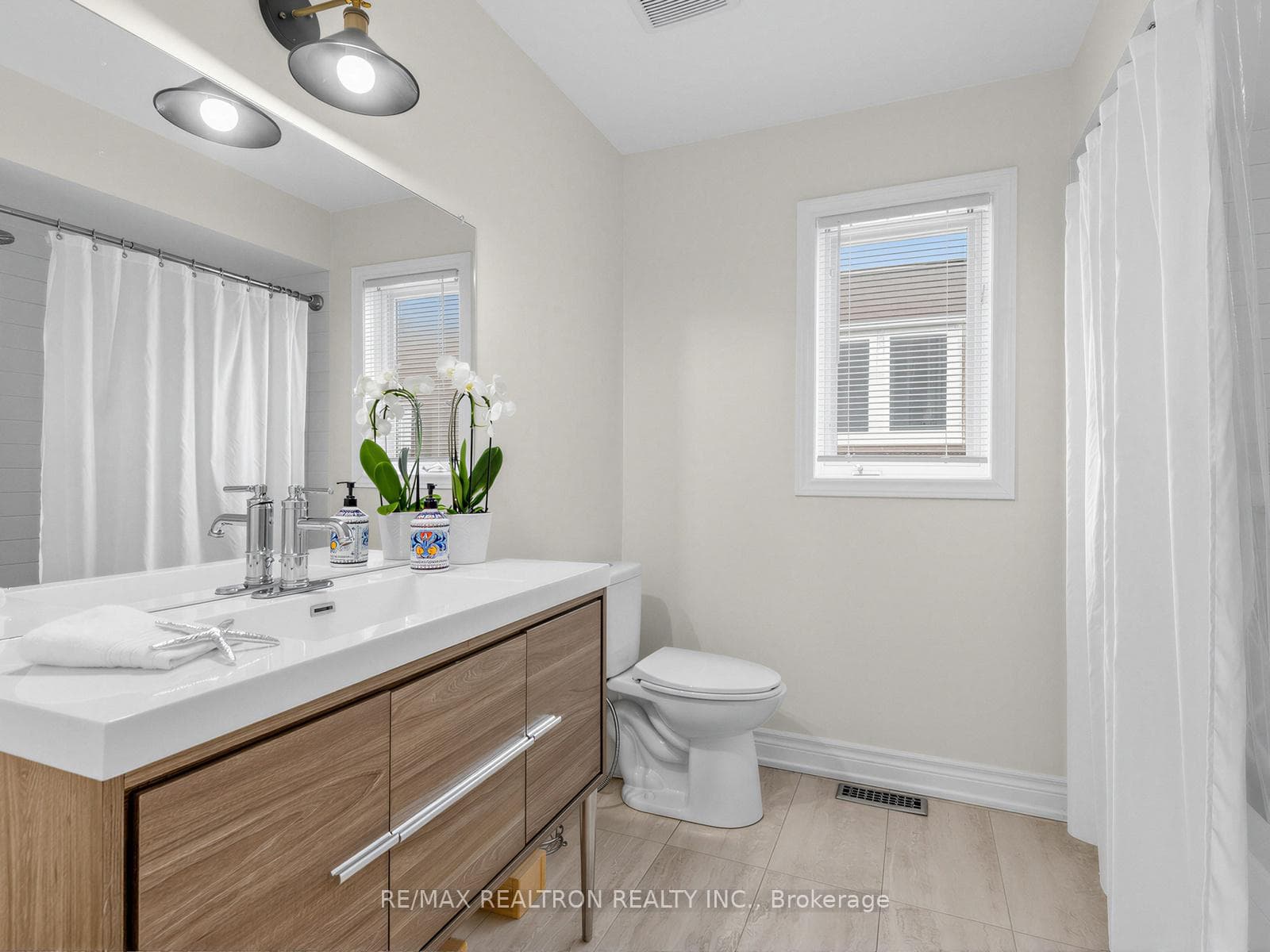 114 Widdifield Avenue photo 30