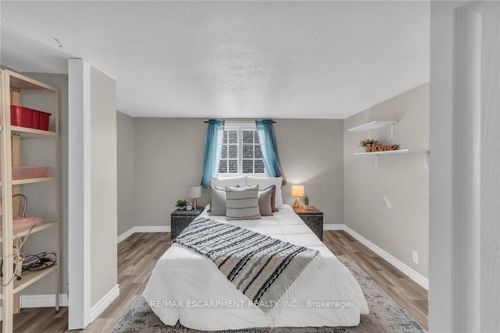 624 Pine Street photo 24