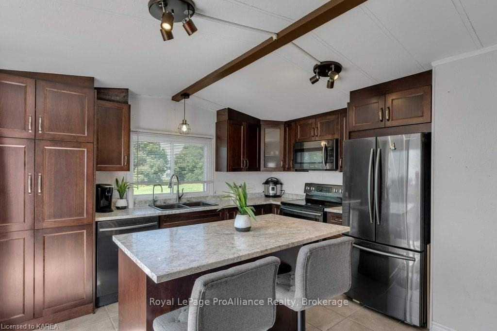 36 KAPYONG Crescent photo 7