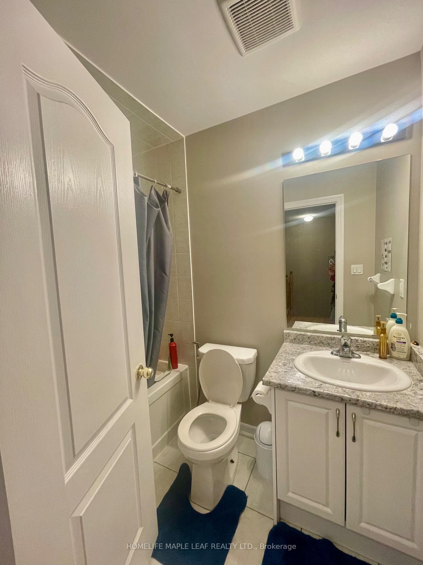 54 Miami Grove photo 12