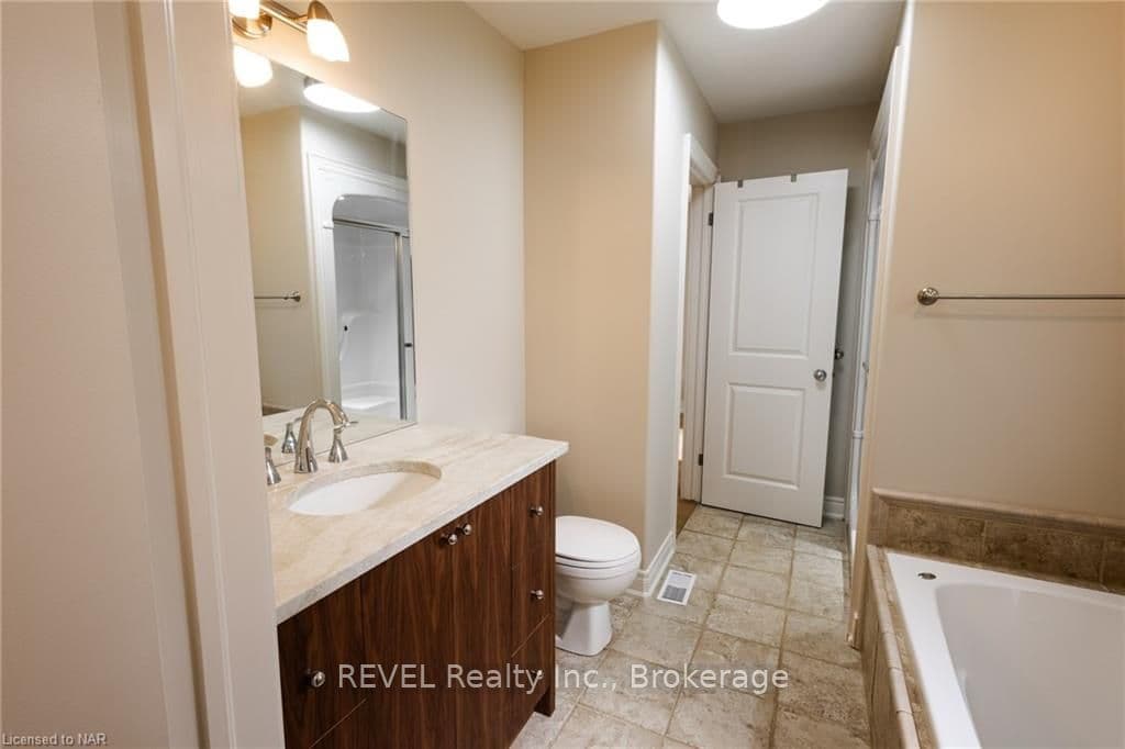 28 BIANCA Drive photo 23