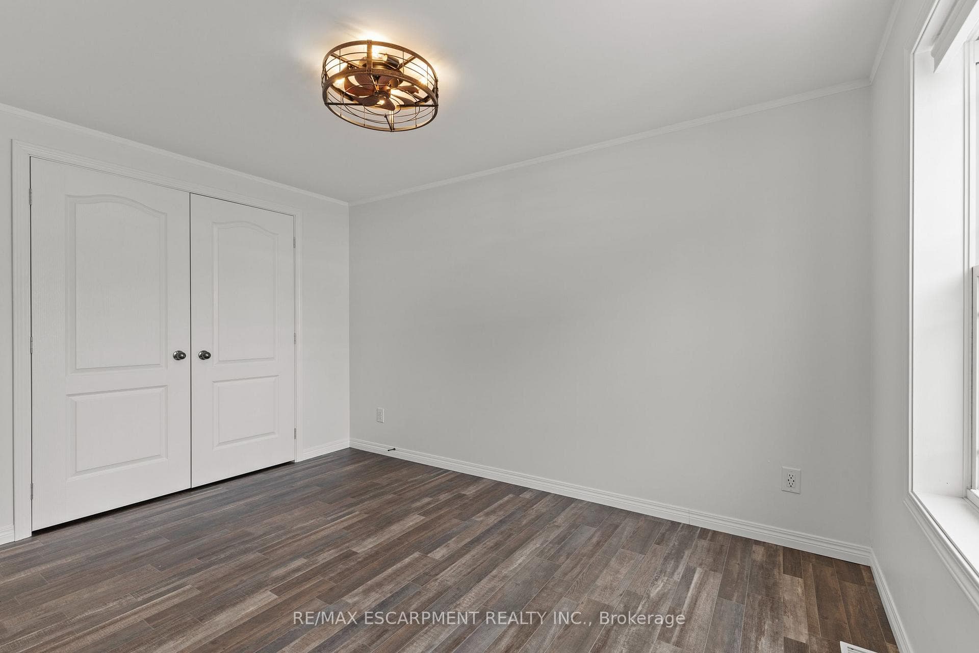 4431 Timothy Lane photo 8