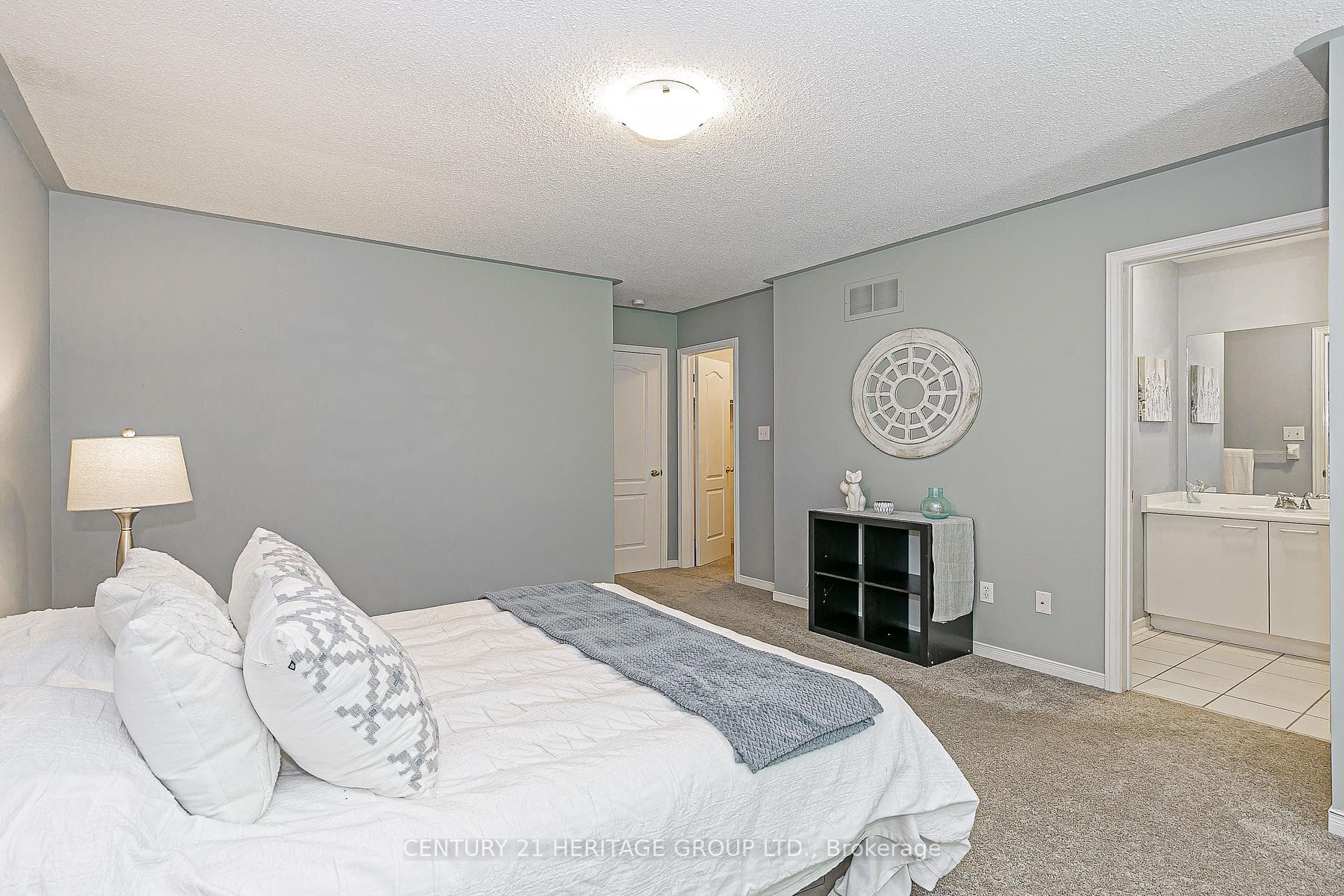 80 Primeau Drive photo 16