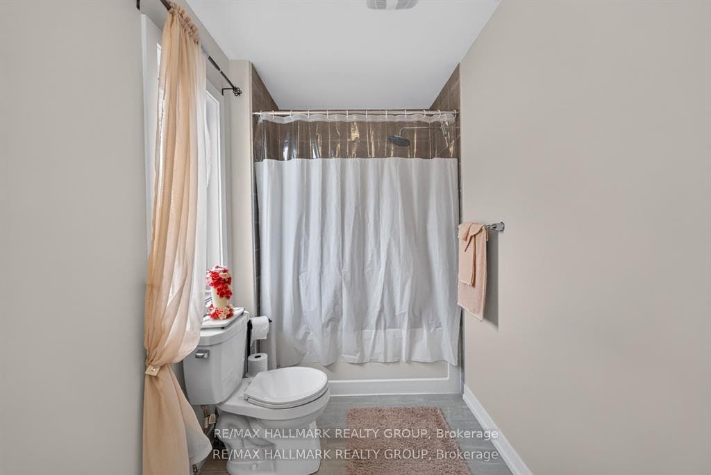 627 Alopex Row photo 25