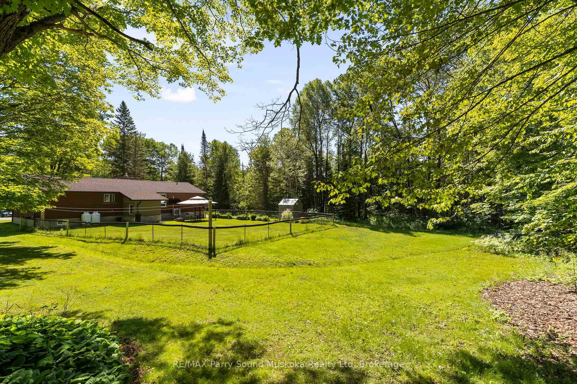 40 Hammel Avenue photo 27