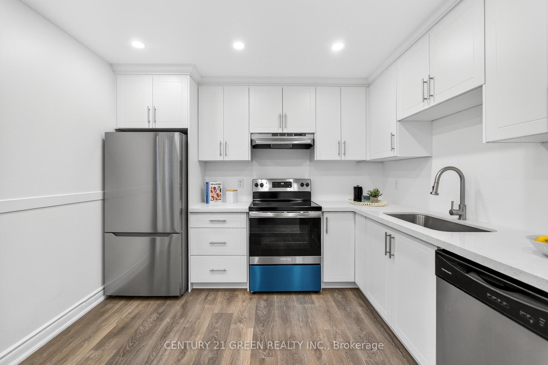 650 CHILDS Drive Unit 9 photo 26