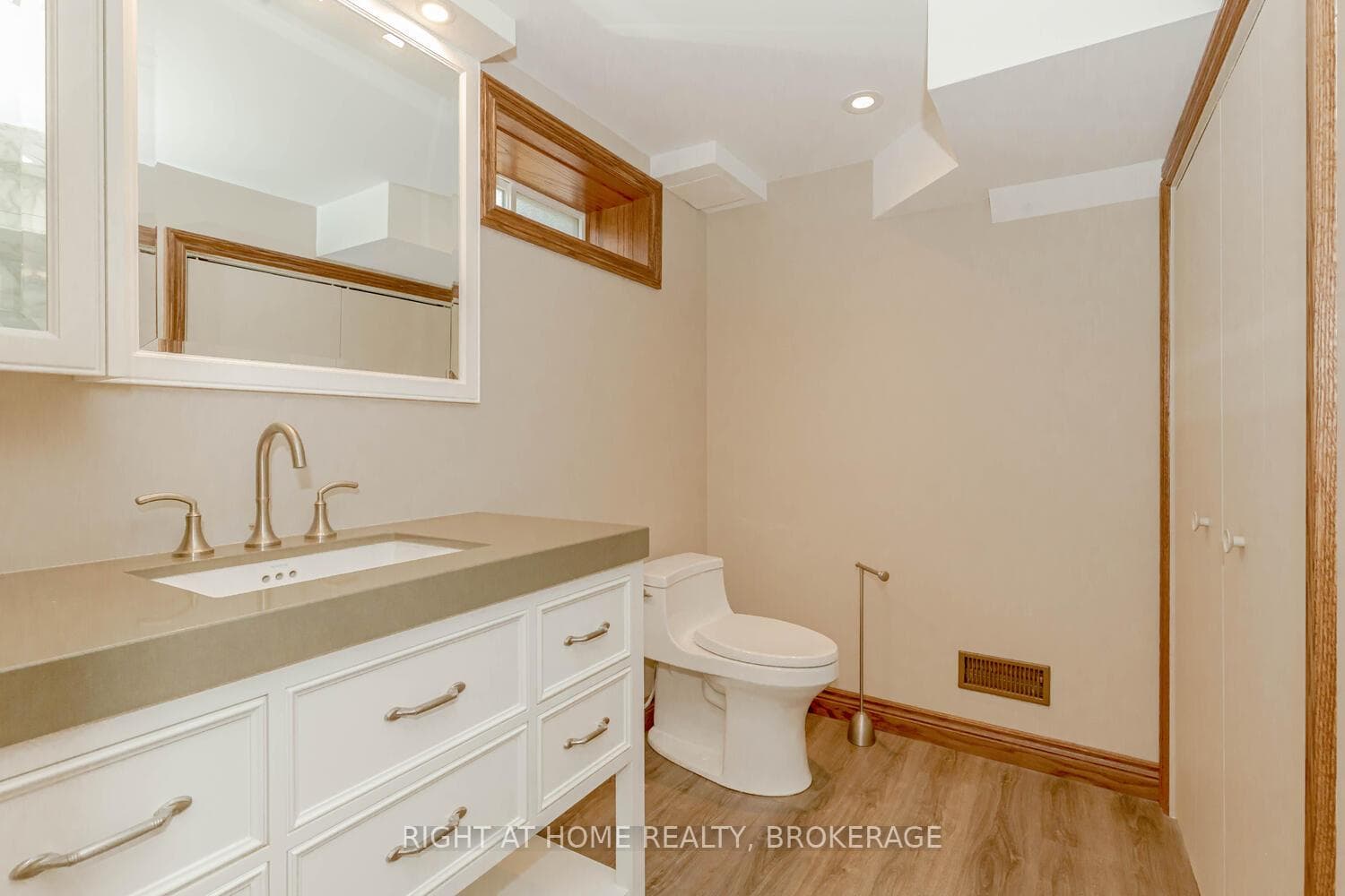 1409 Thornton Road photo 16