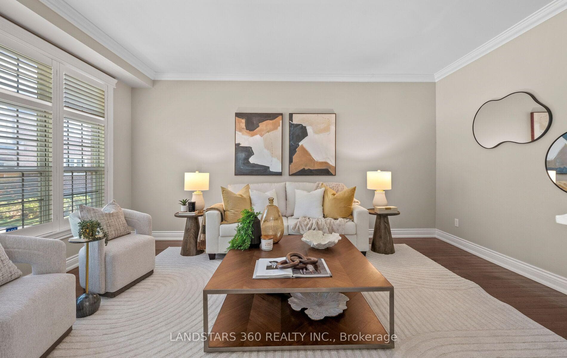 8 Royal Troon Crescent photo 7