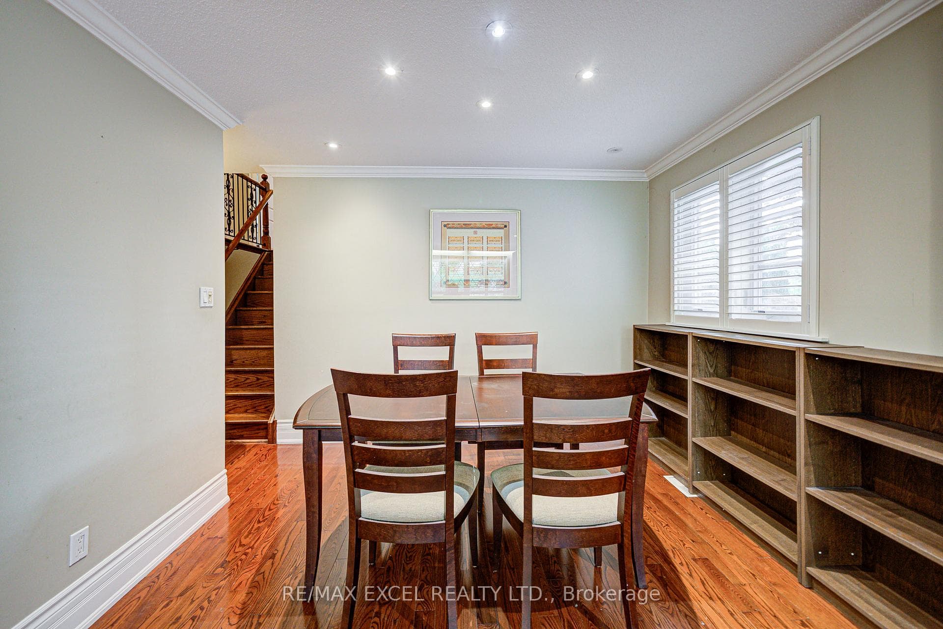 108 Babcombe Drive photo 6