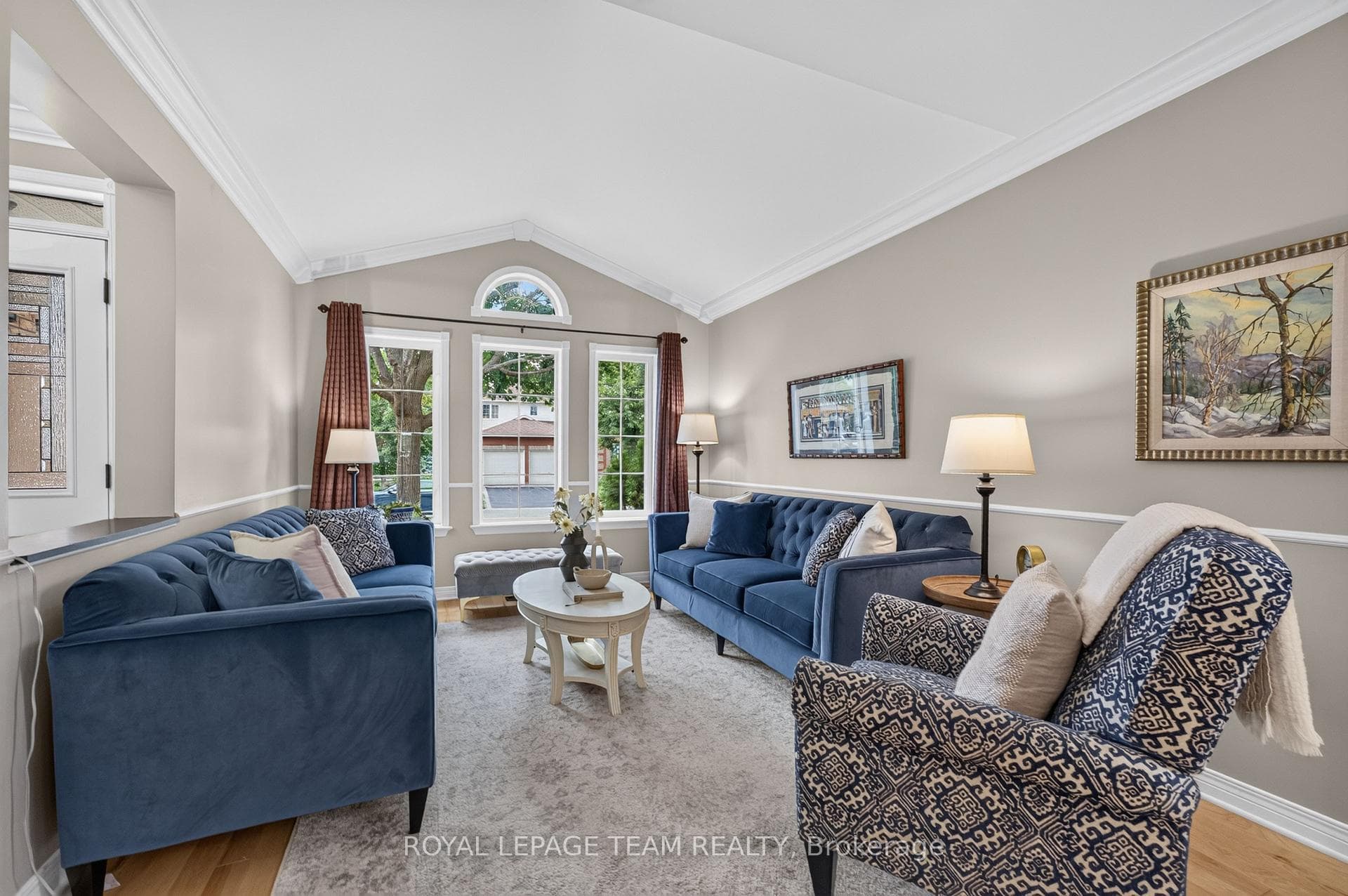 12 Forillon Crescent photo 10