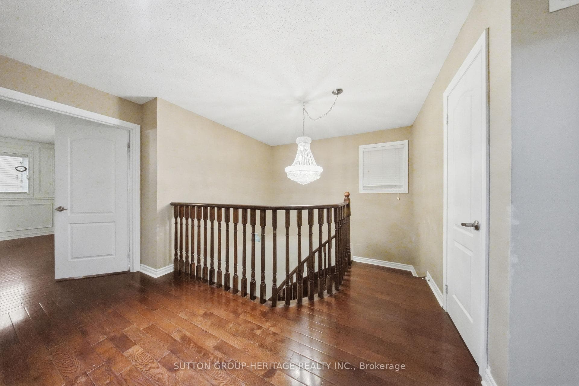 16 Shrewsbury Drive photo 20