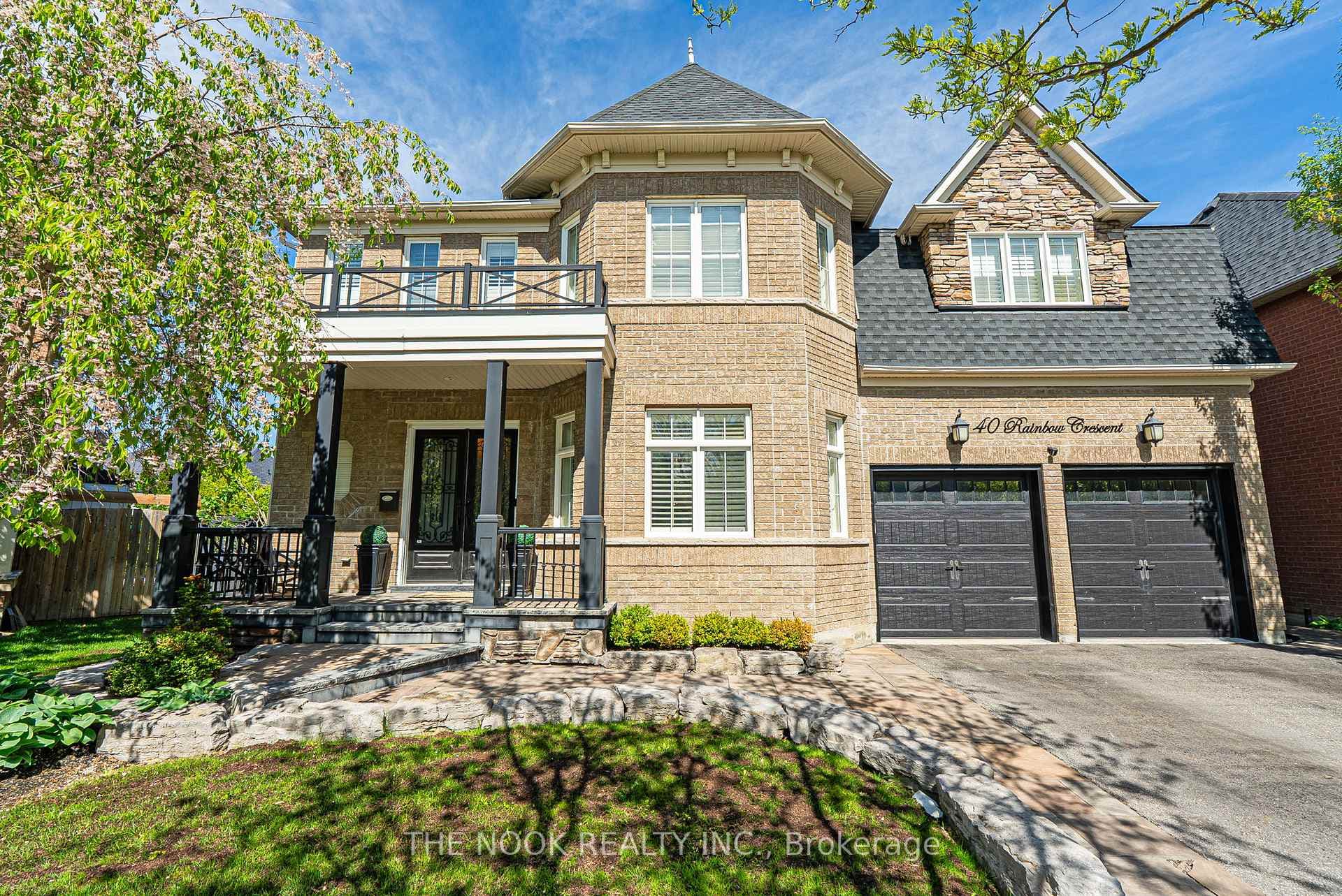 40 Rainbow Crescent photo 1