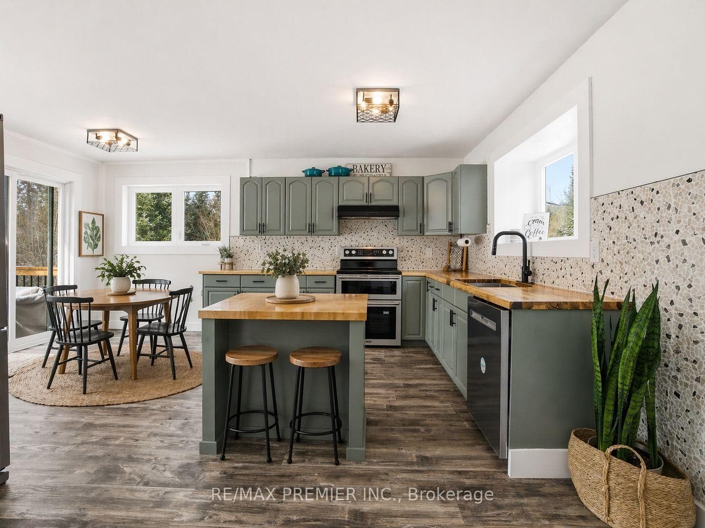1131 Springdale Park Road photo 12