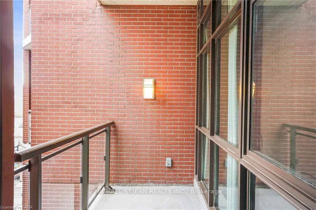 112 King Street Unit 1111 photo 40
