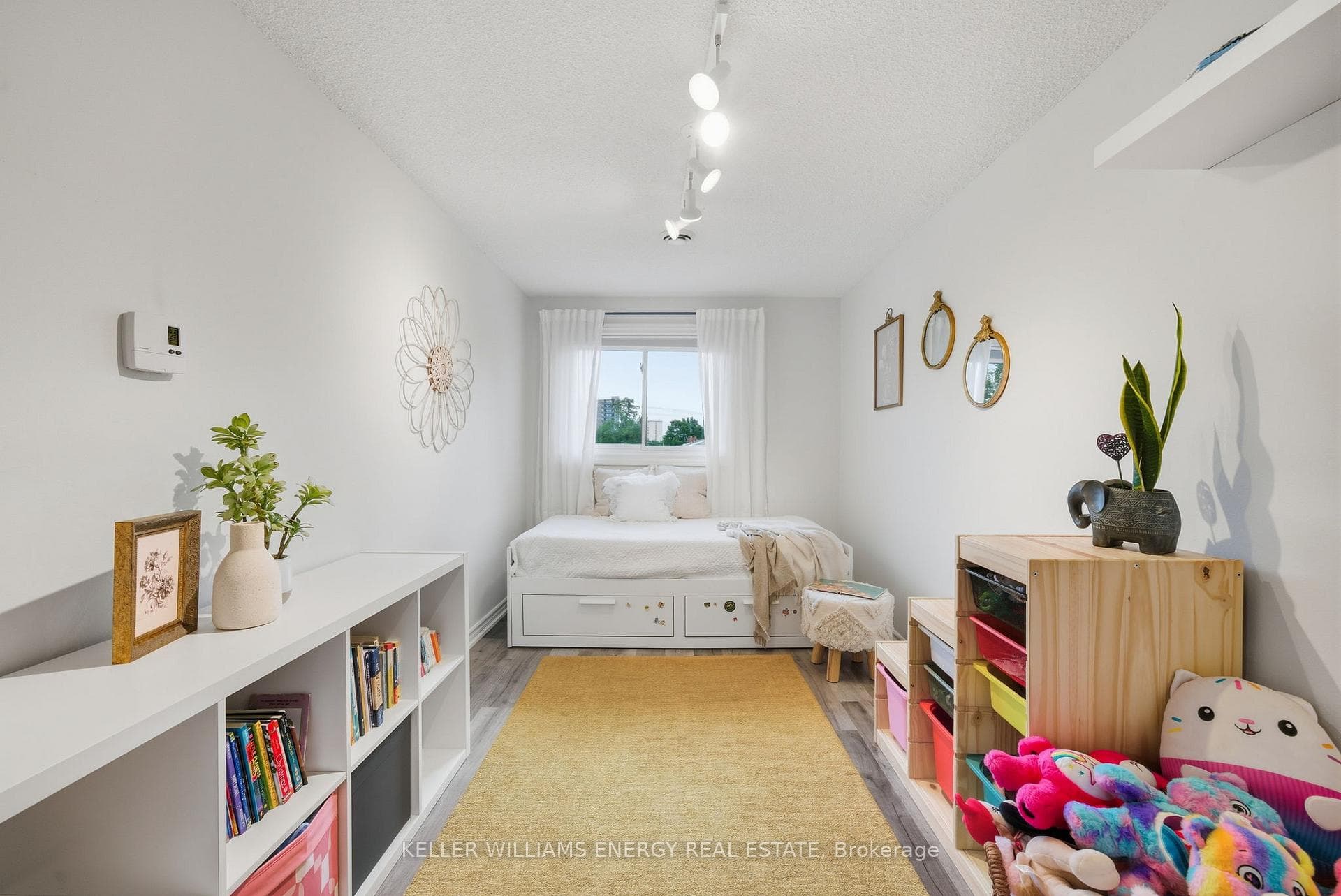 220 Ormond Drive Unit W16 photo 18