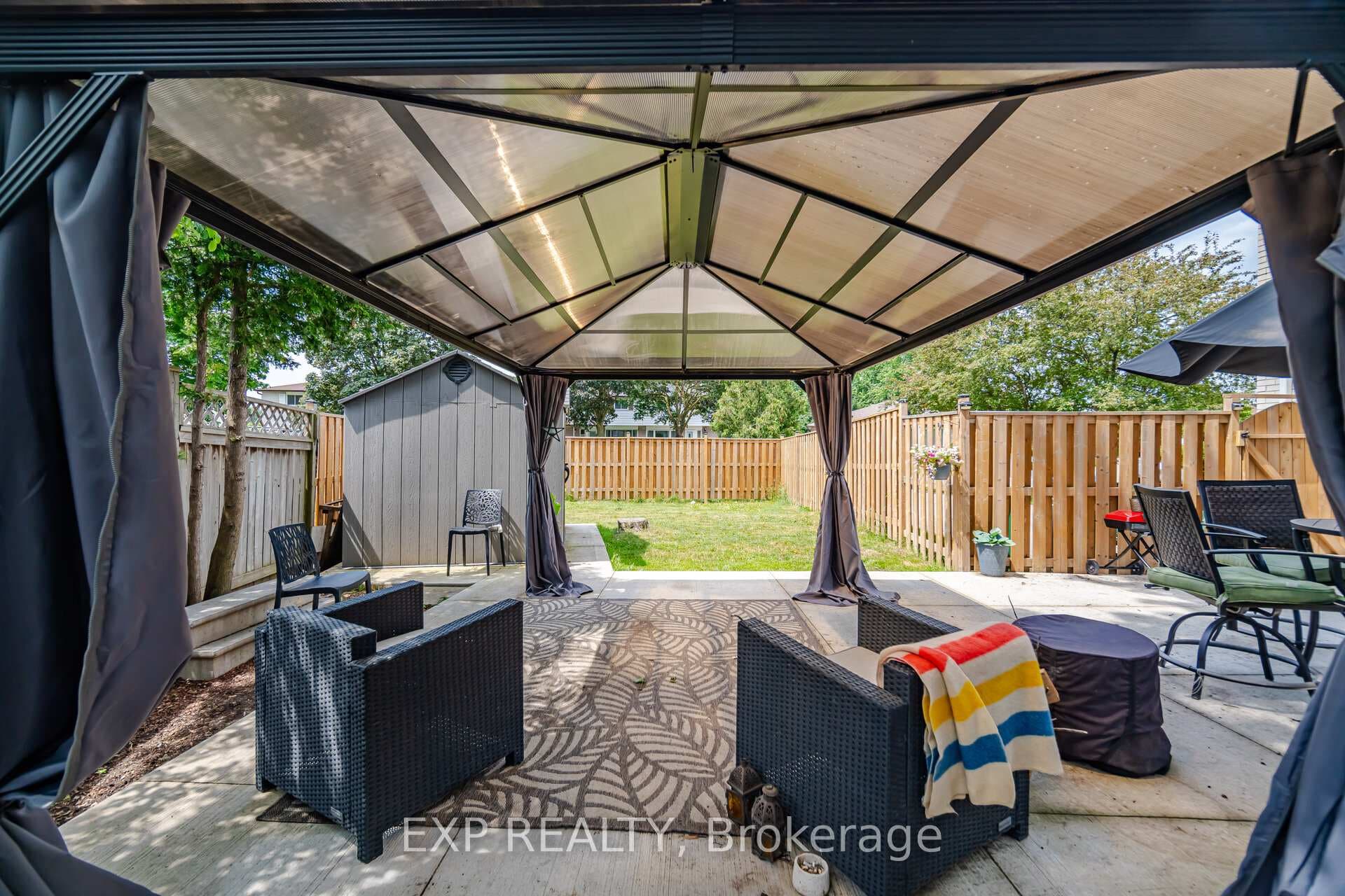 33 Earlsdale Crescent photo 35