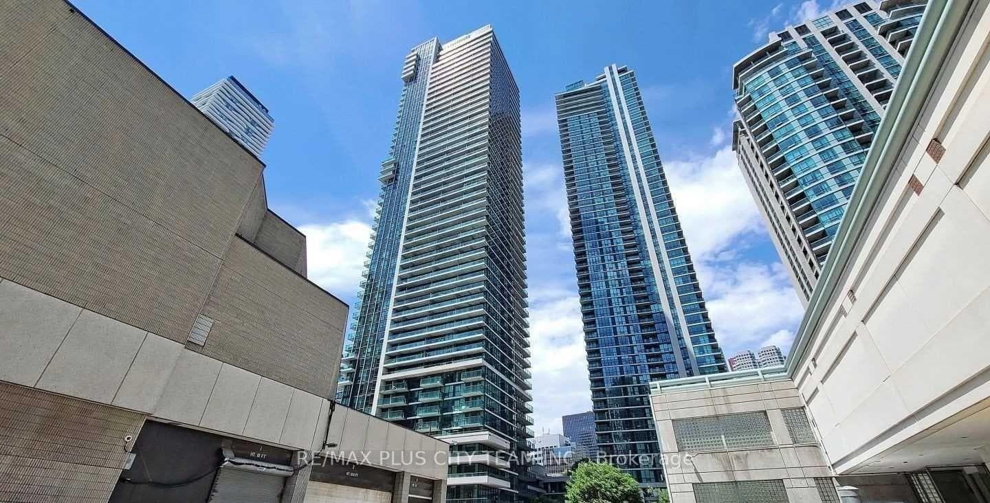 33 Bay Street Unit 2911 photo 1