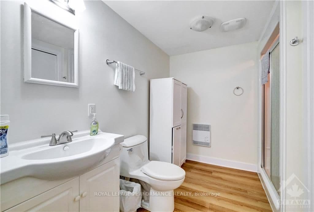2516-2518 KALADAR Avenue photo 15