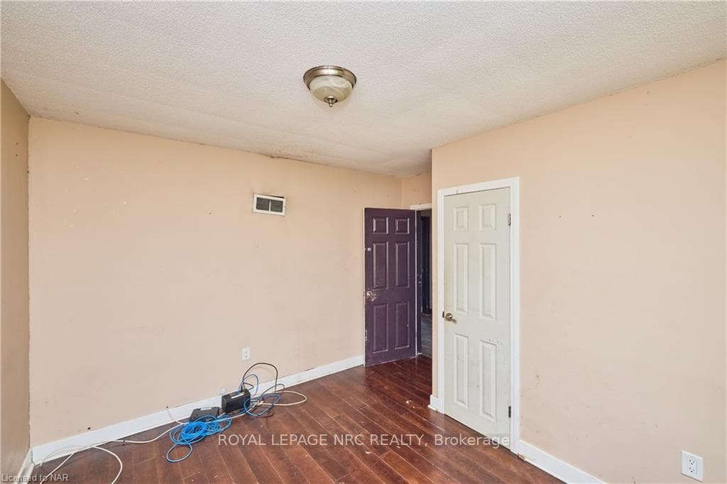 4290 Crescent Avenue photo 26