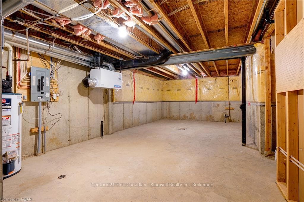 620 THISTLEWOOD Drive Unit 24 photo 35