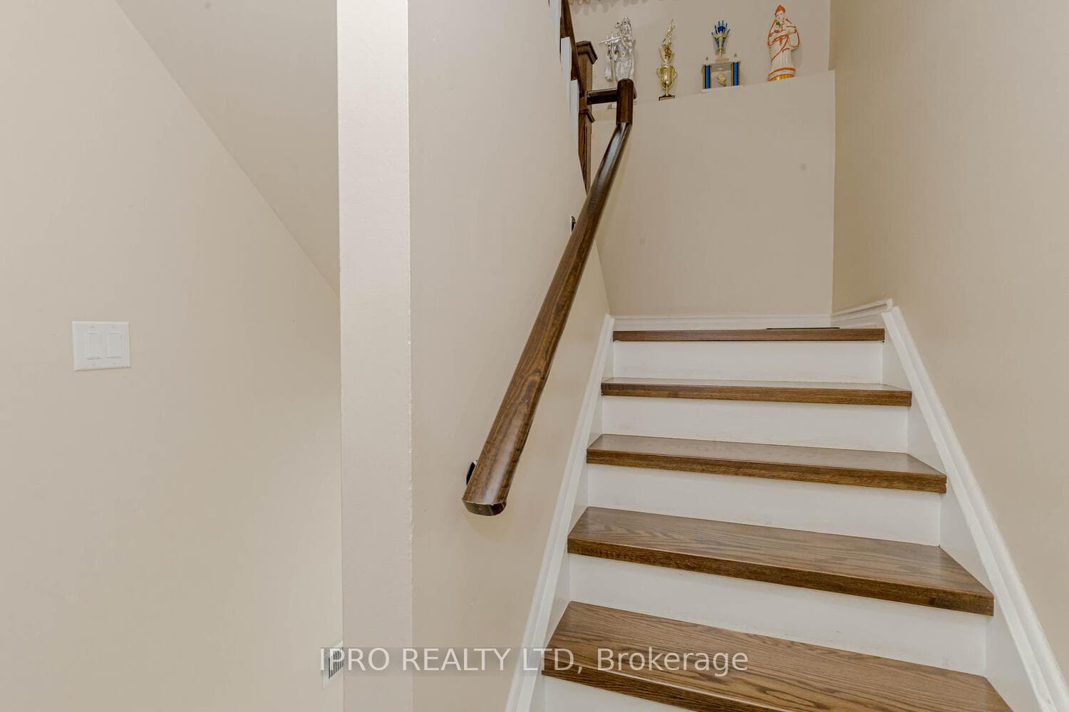 7500 Goreway Drive Unit 82 photo 21