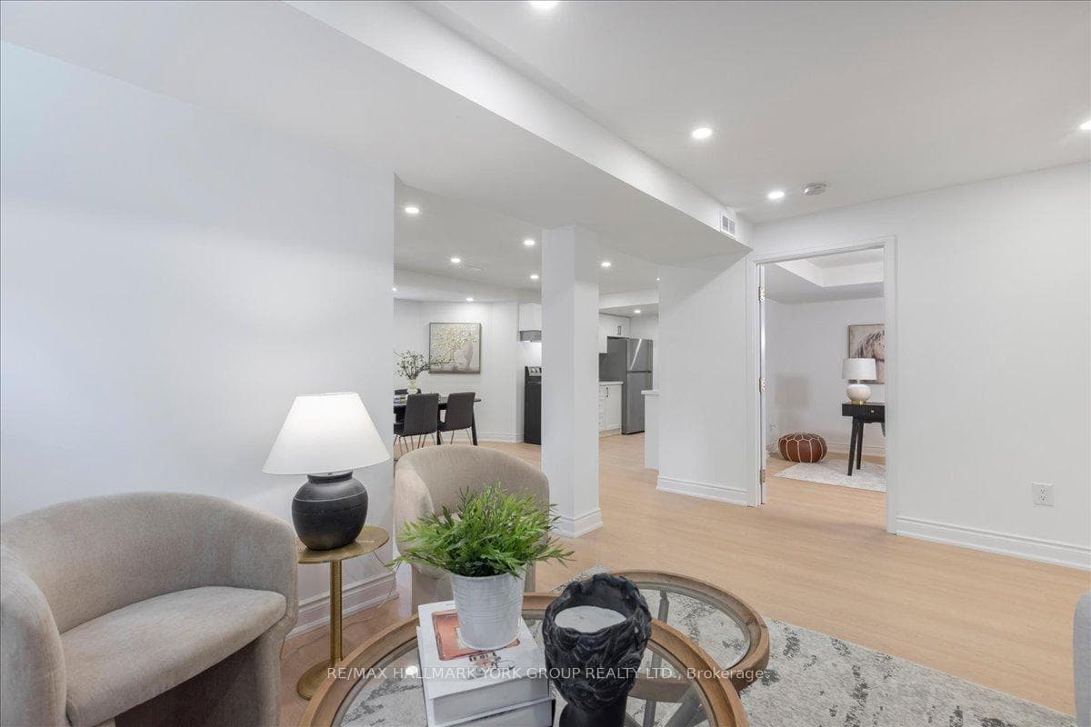 14 Aynsley Place photo 32
