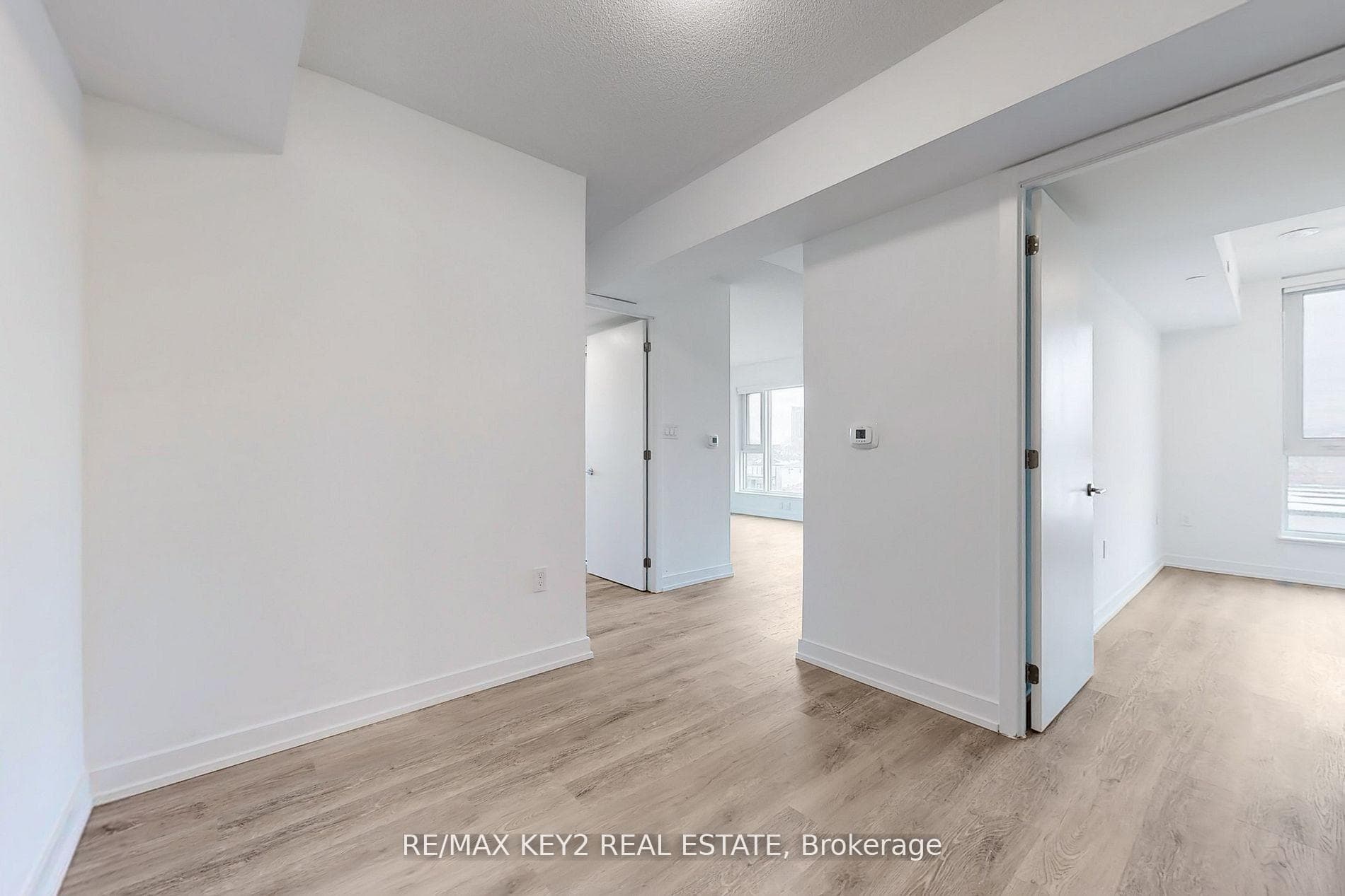 556 Marlee Avenue Unit 425 photo 18