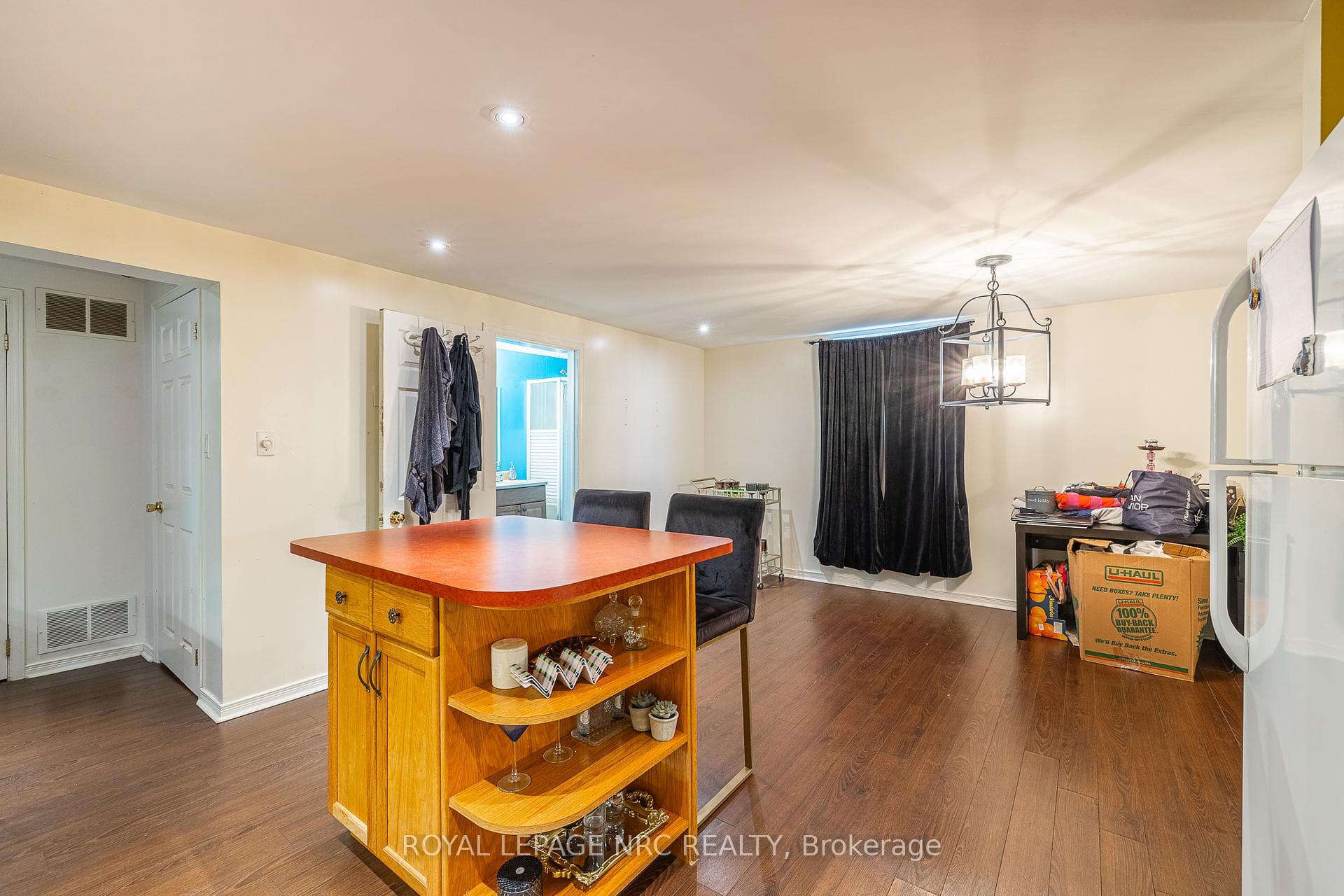 3797 Wiltshire Boulevard photo 34