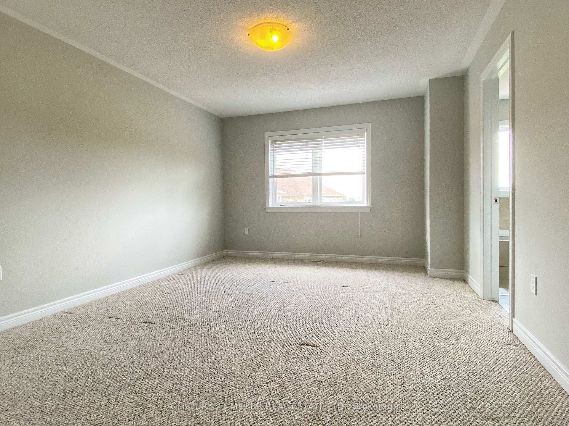 67 SUMMERBERRY Way photo 15
