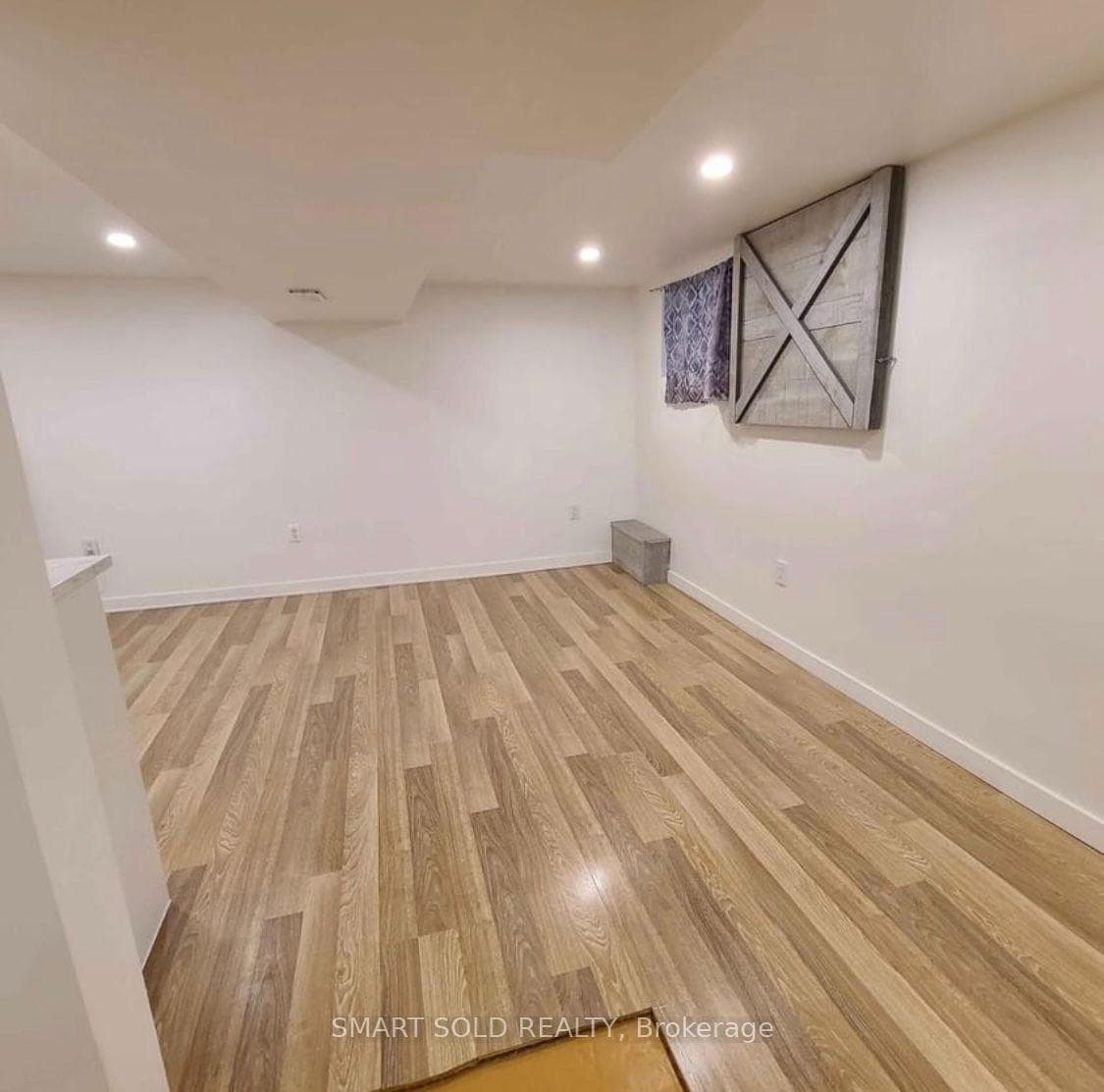 10 Peel Street photo 13
