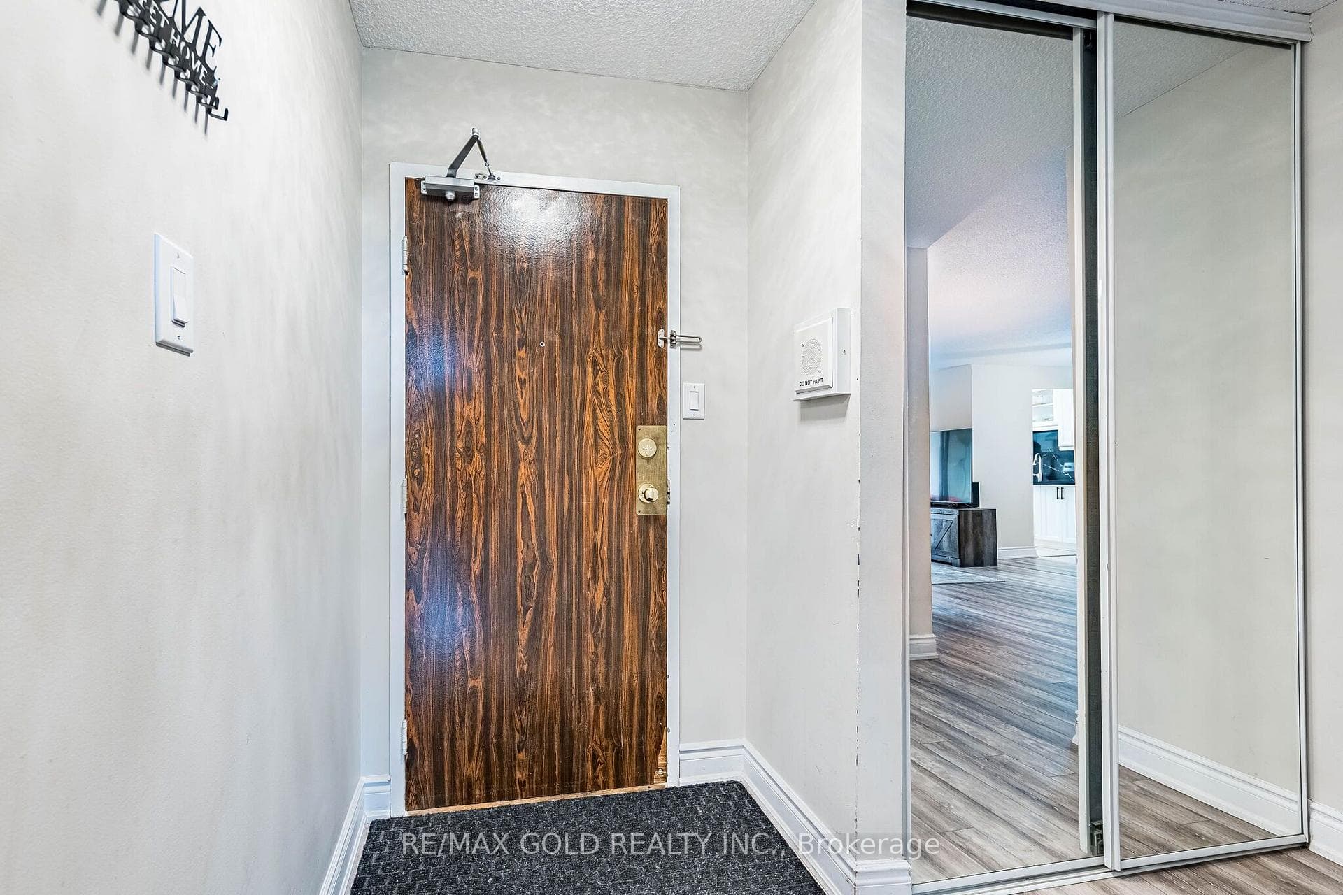 18 Knightsbridge Road Unit 508 photo 11
