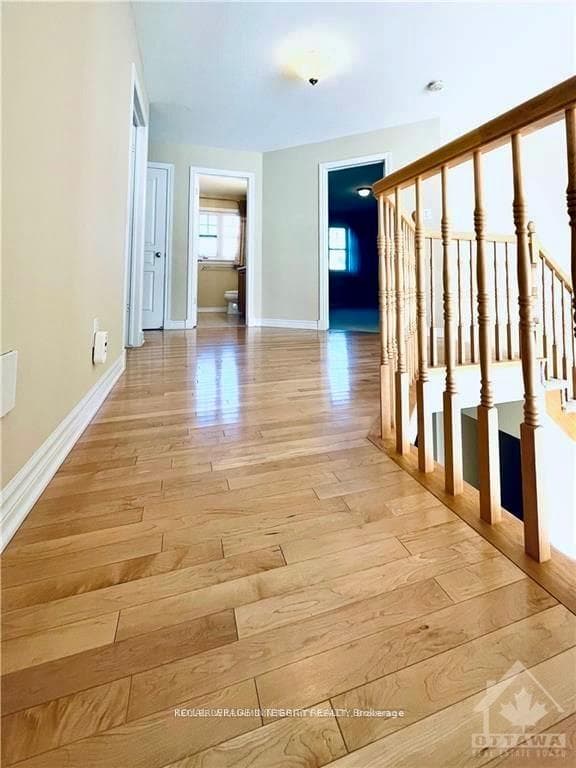 195 KEYROCK Drive photo 14