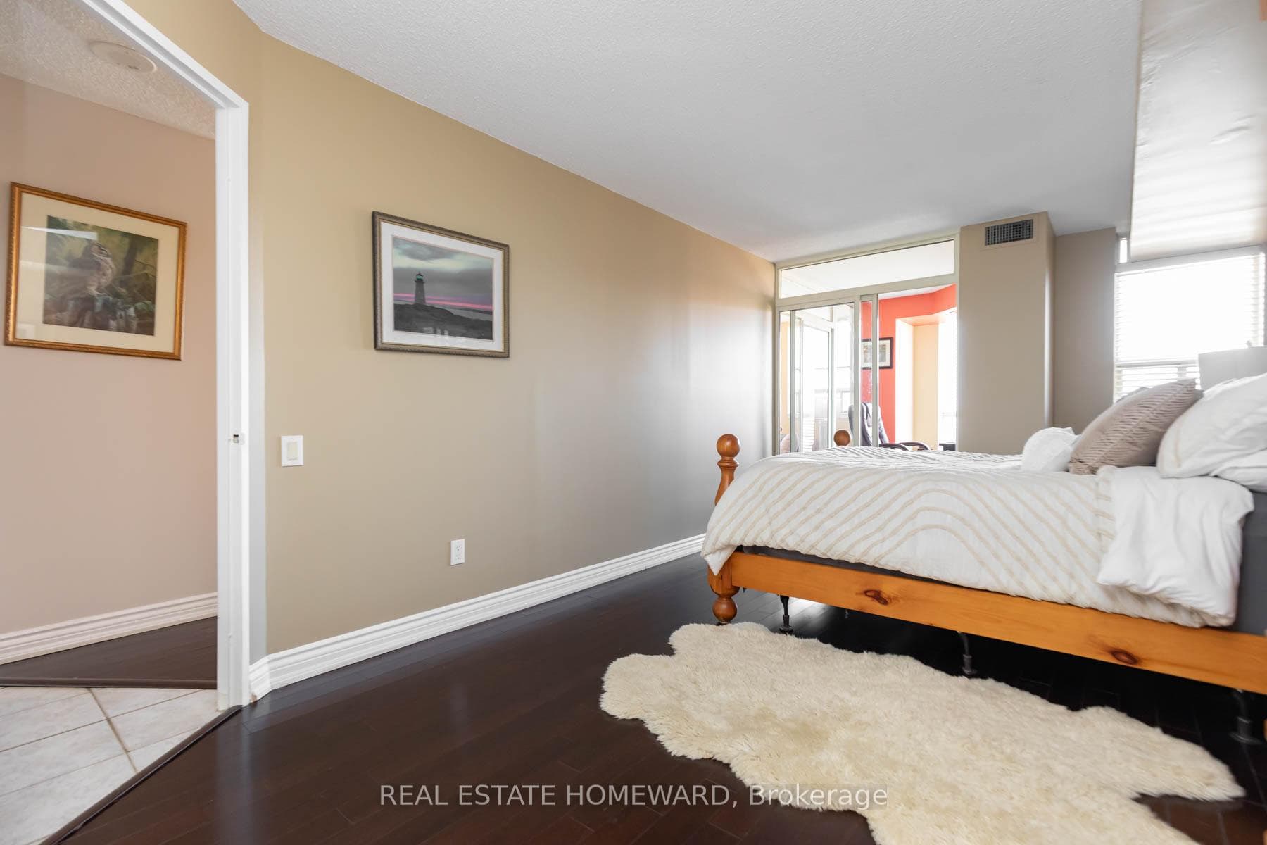 2460 Eglinton Avenue Unit 1707 photo 11