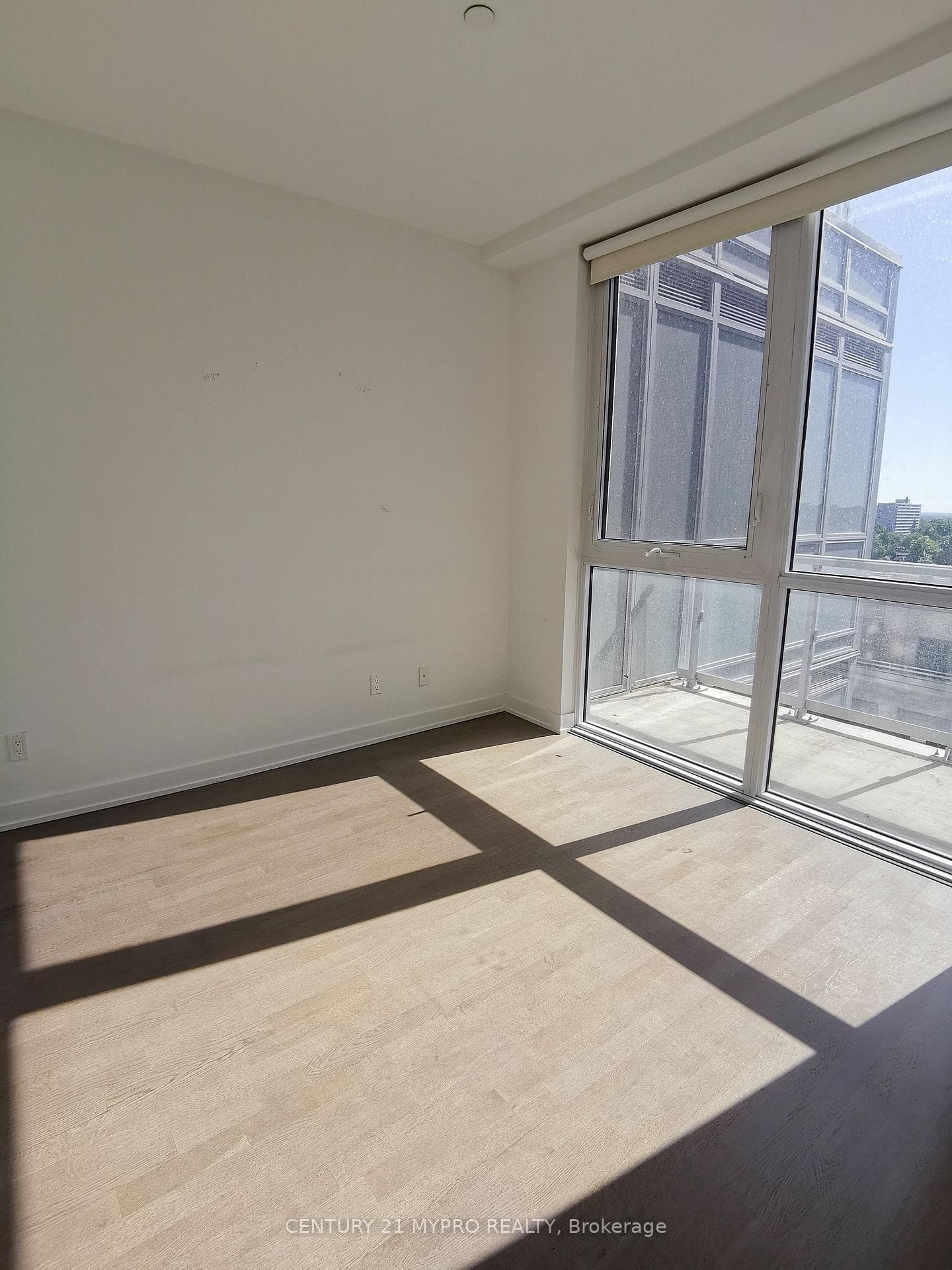 501 St Clair Avenue Unit 622 photo 9