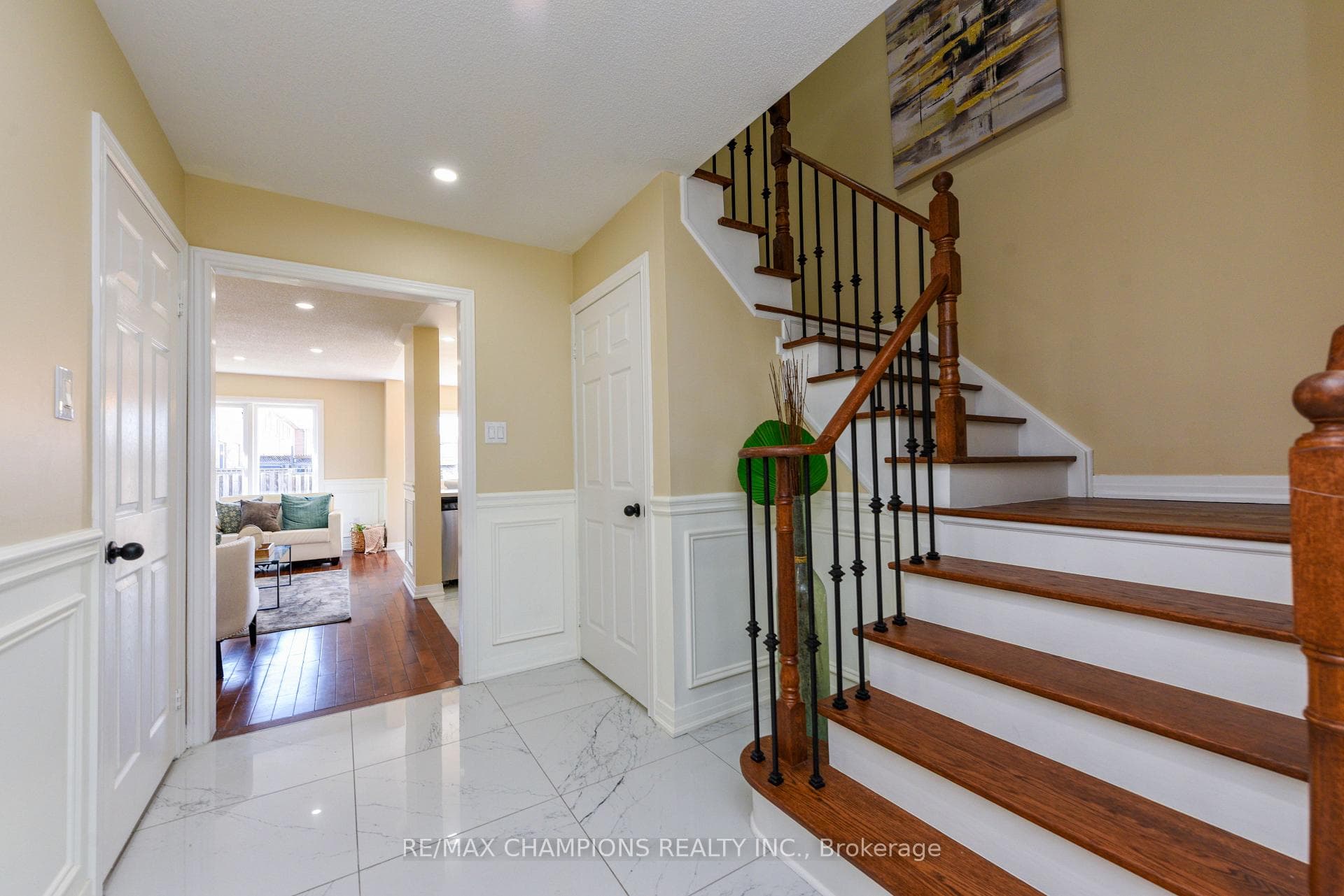 258 Van Kirk Drive photo 7