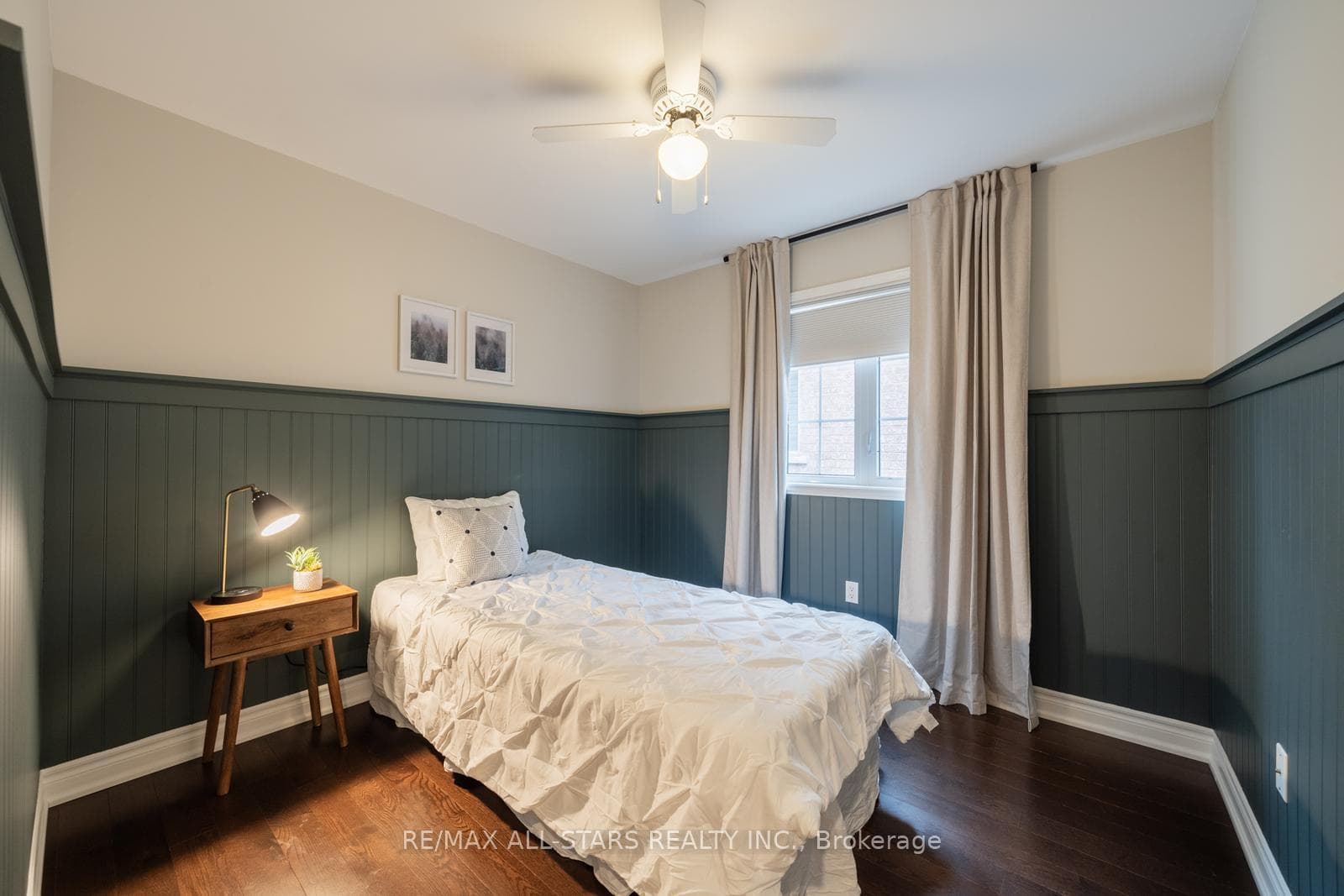 98 Duffin Drive photo 24