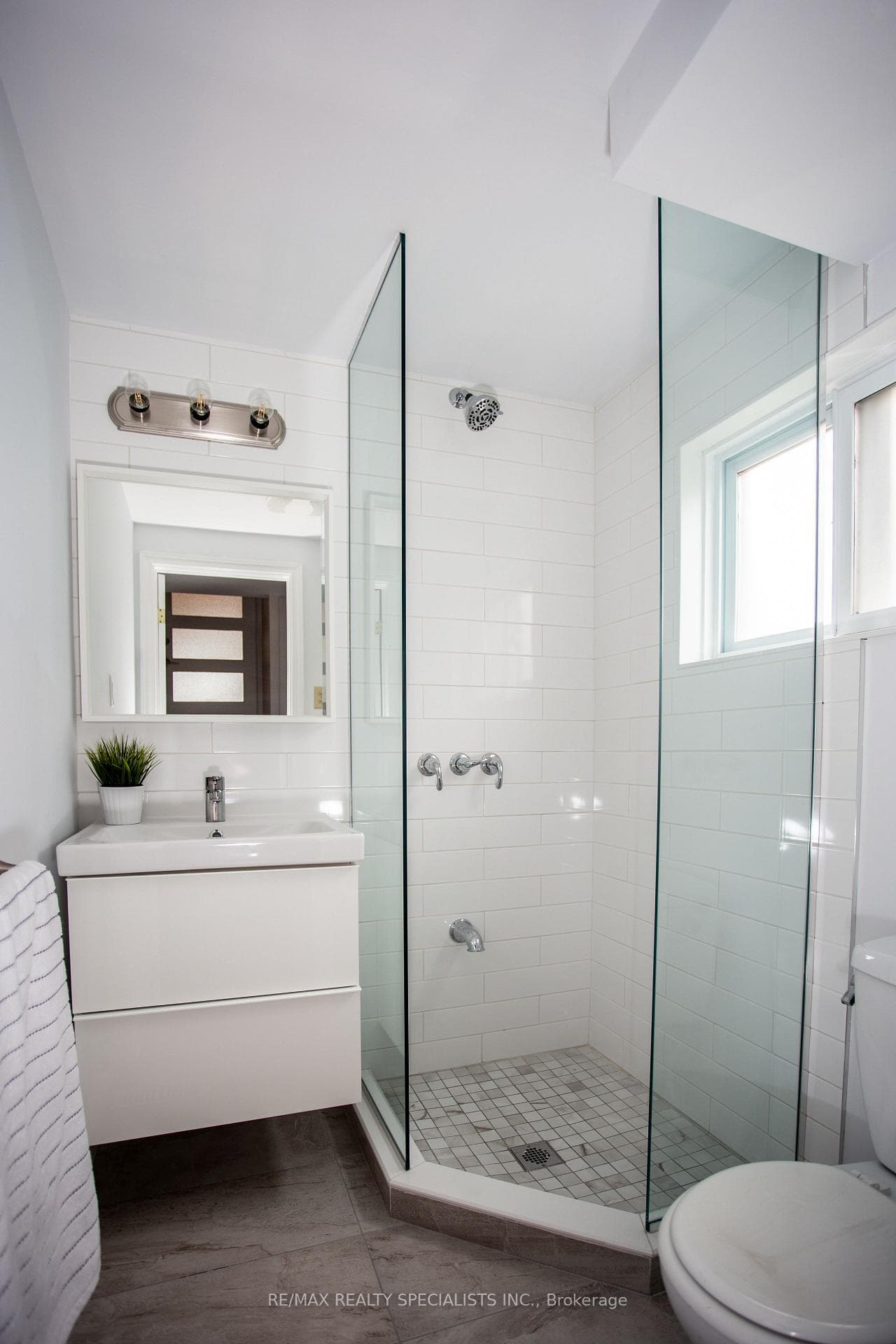 28 Sharon Court photo 23