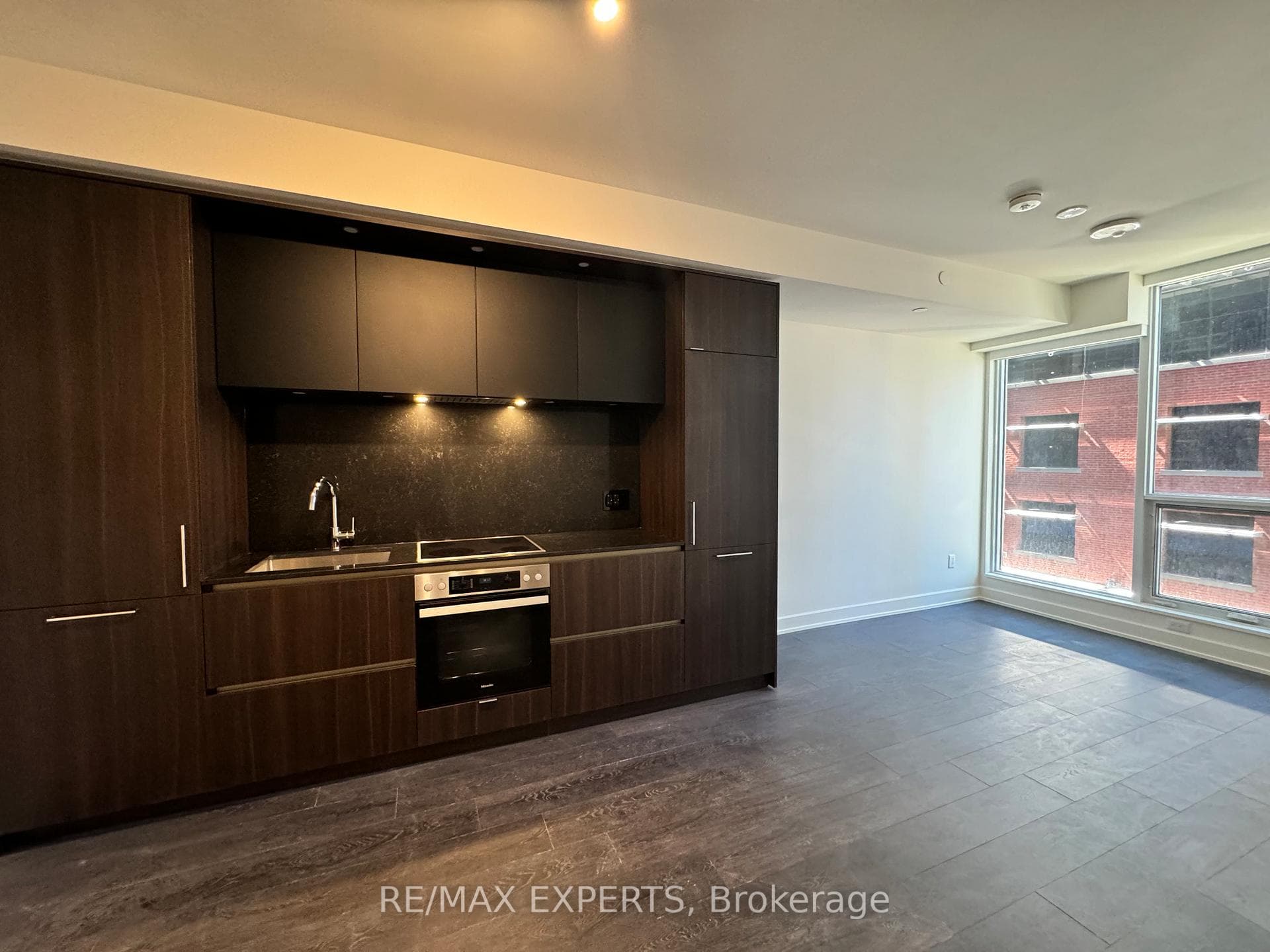 15 Mercer Street Unit 716 photo 6