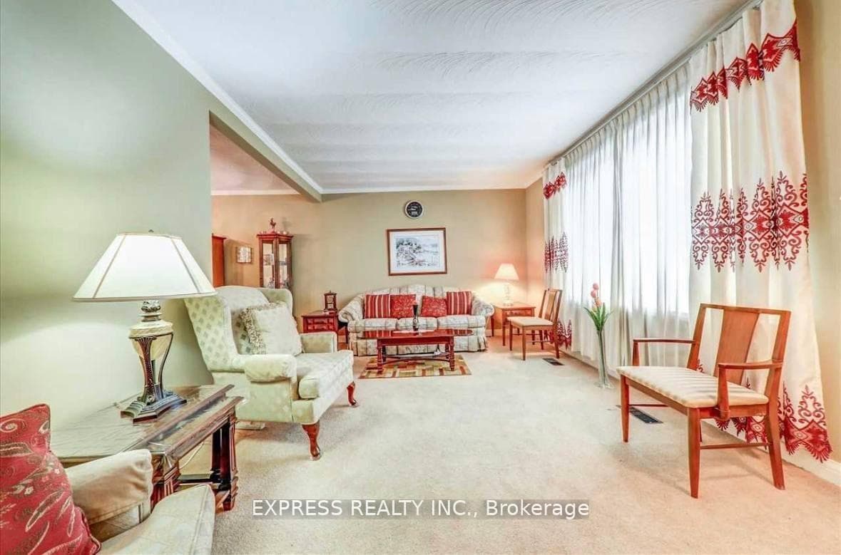 46 William Cragg Drive photo 5