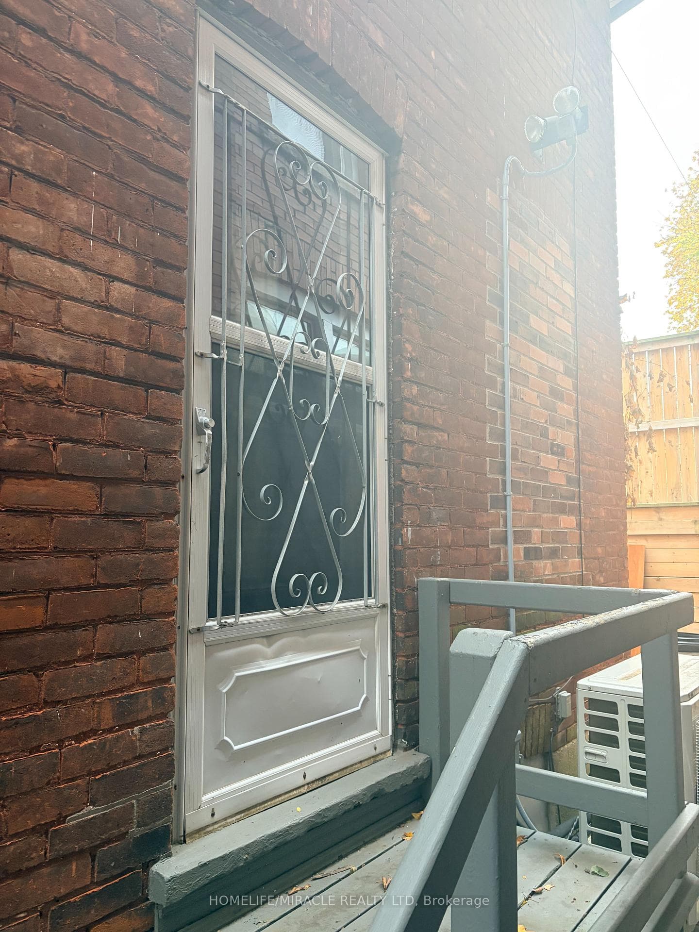 201 Darling Street photo 3