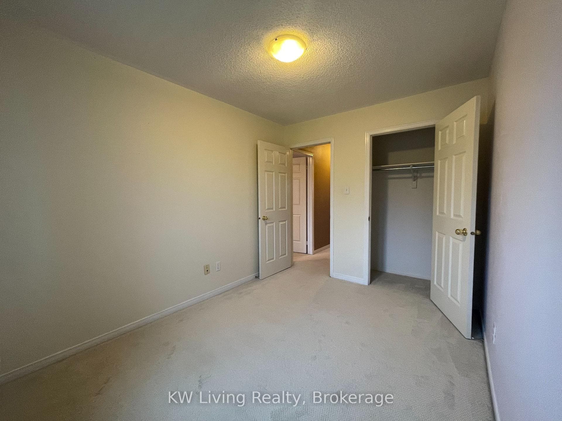 60 Coburg Crescent photo 23